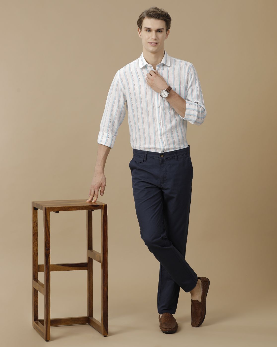 Men's Pure Linen Blue Striped Contemporary Fit Full Sleeve Casual Shirt