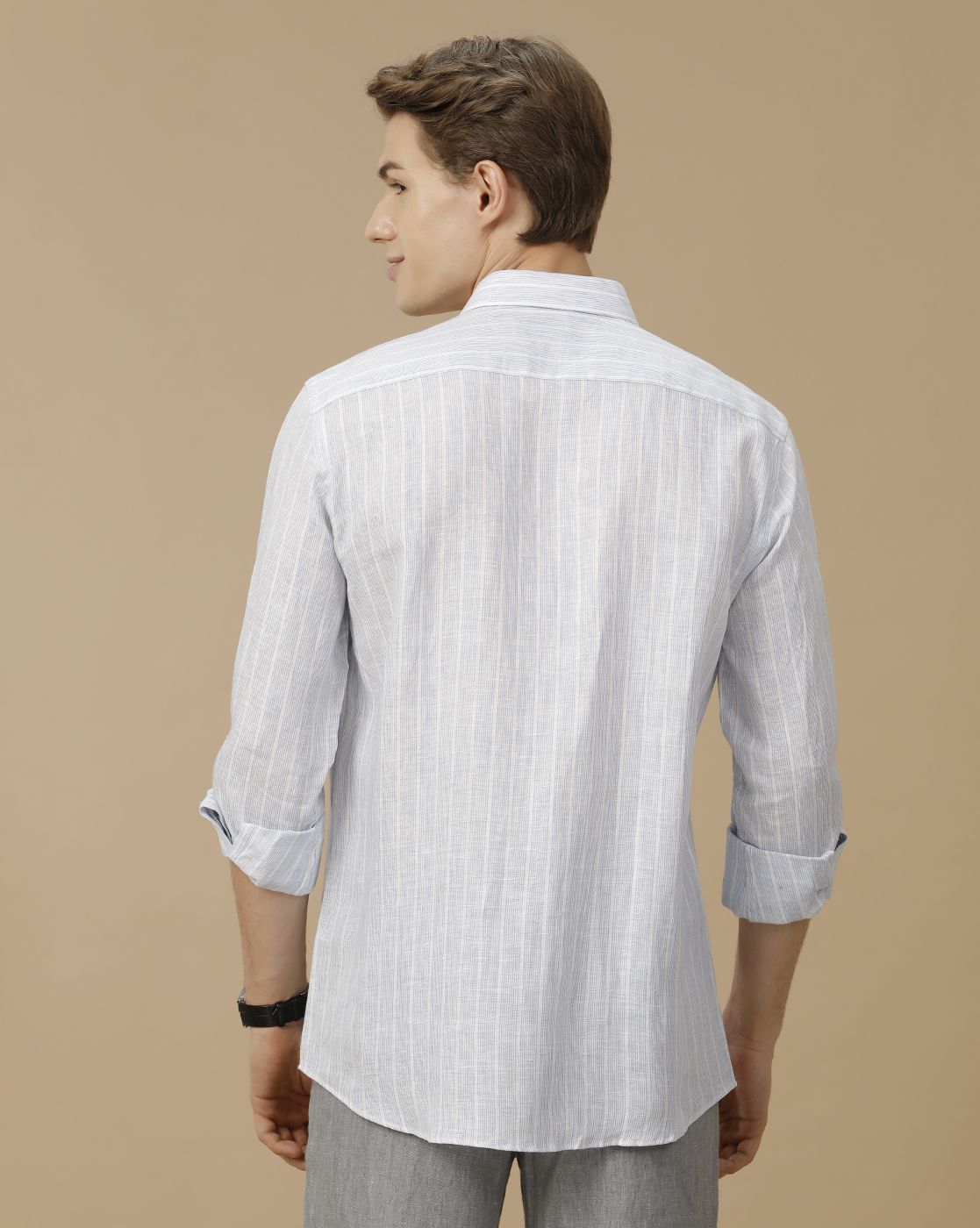 Men's Pure Linen Blue Striped Contemporary Fit Full Sleeve Casual Shirt