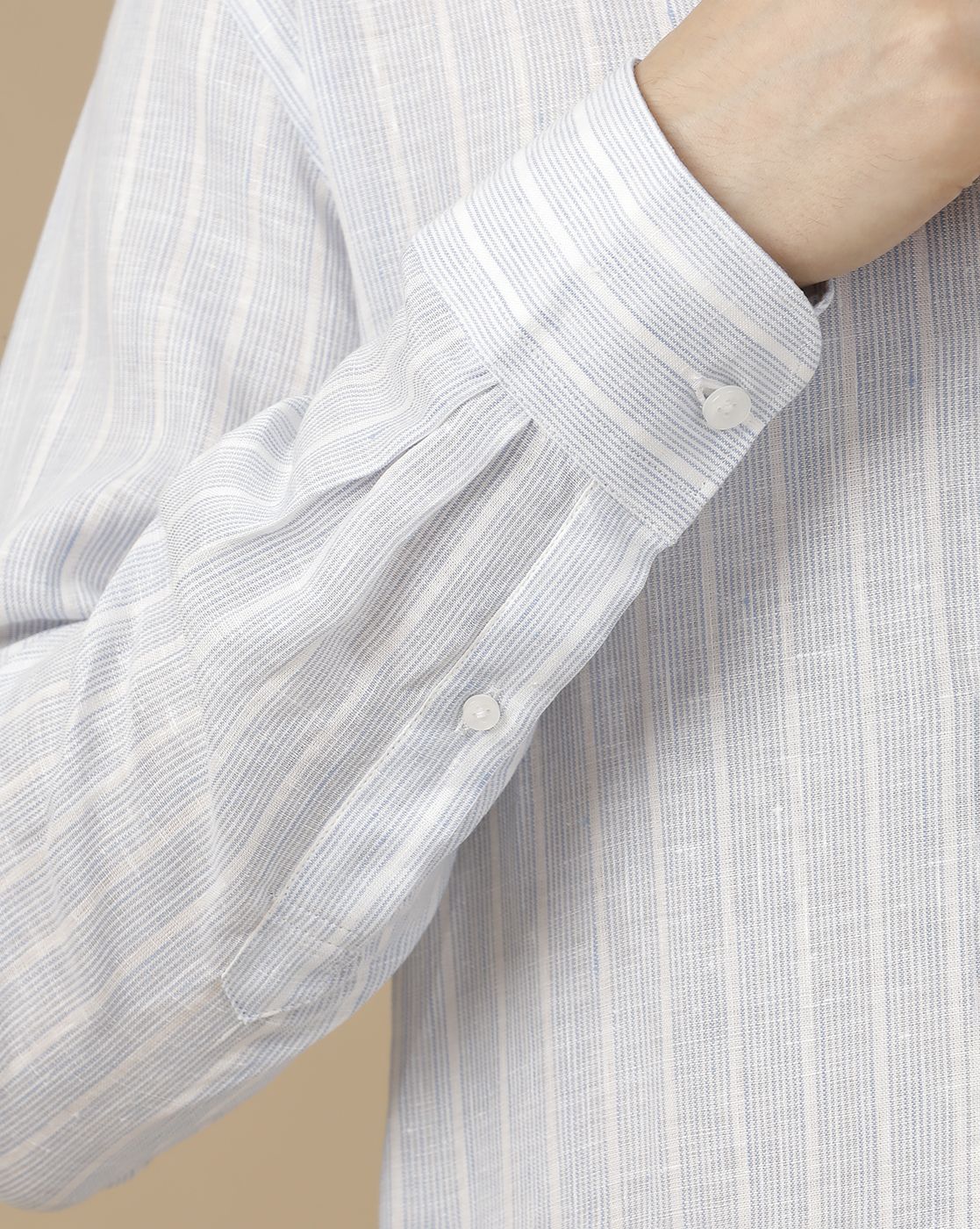 Men's Pure Linen Blue Striped Contemporary Fit Full Sleeve Casual Shirt