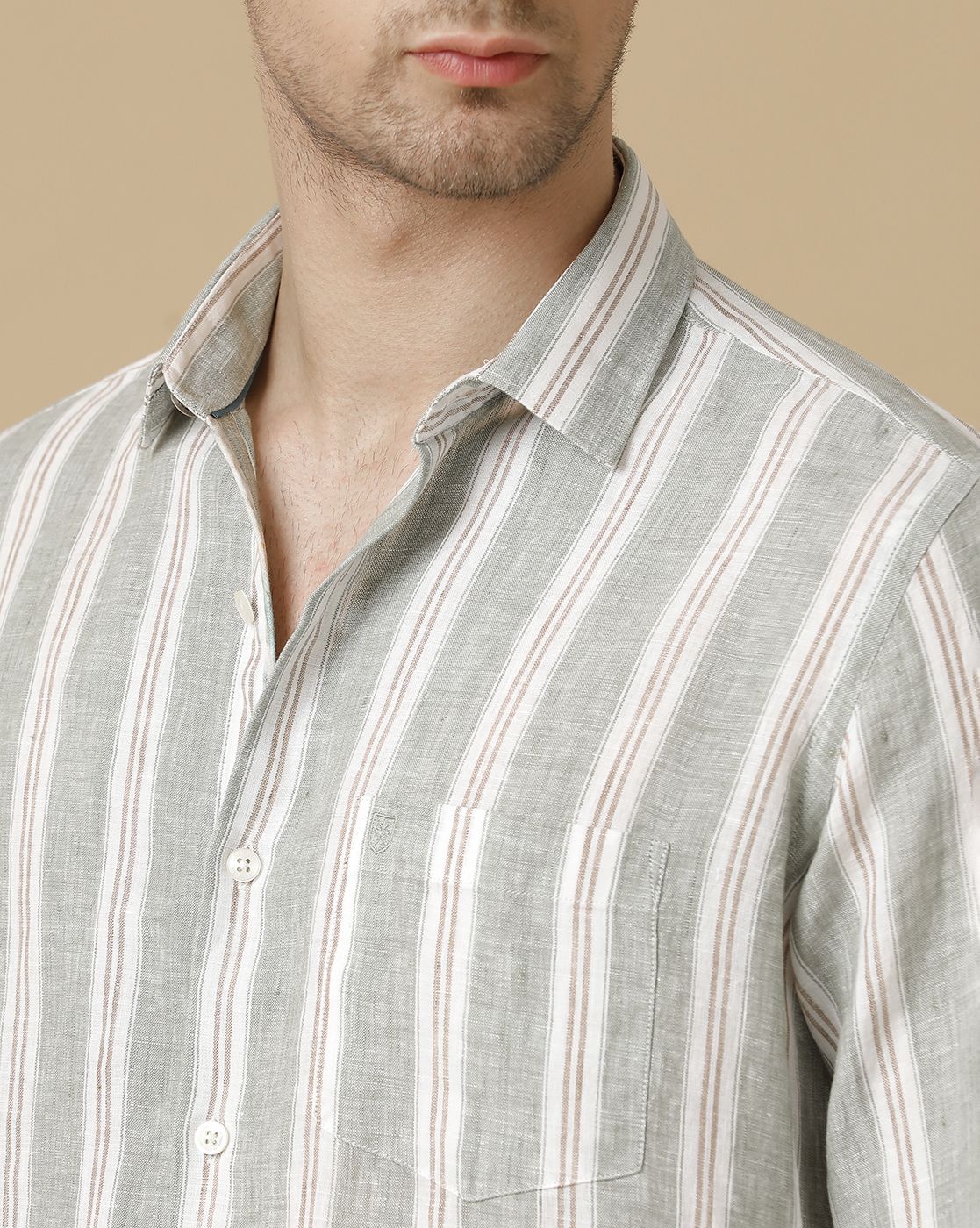 Men's Pure Linen Green Striped Contemporary Fit Full Sleeve Sleeve Casual Shirt