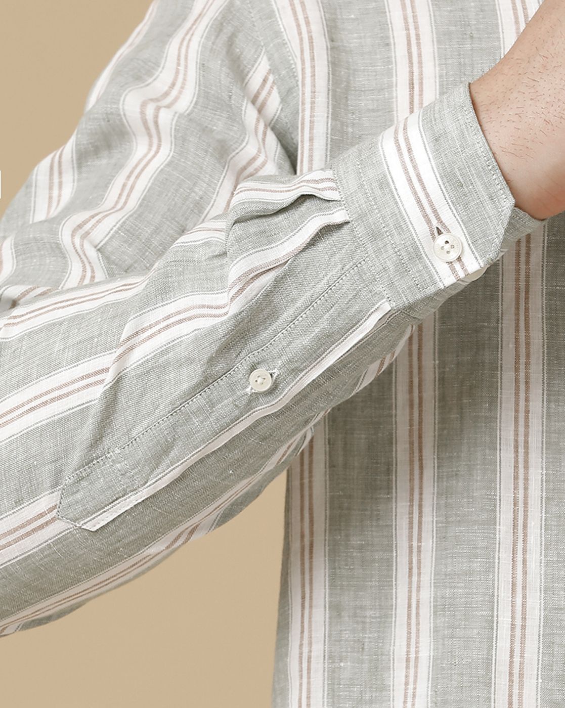 Men's Pure Linen Green Striped Contemporary Fit Full Sleeve Sleeve Casual Shirt