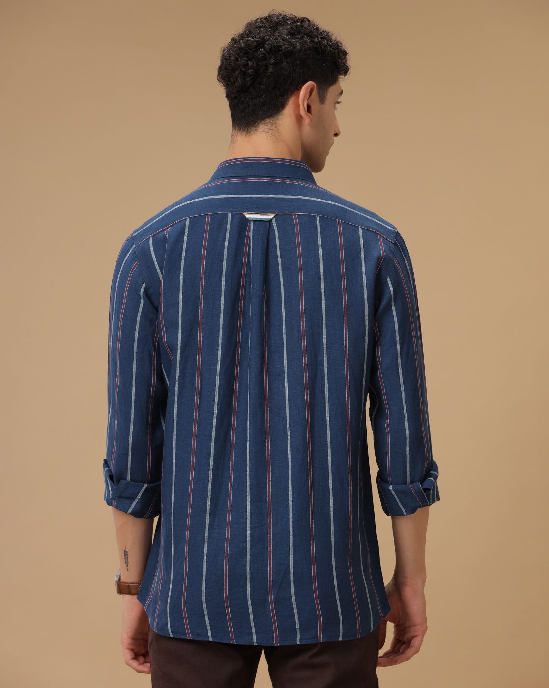 Men's Pure Linen Navy Striped Contemporary Fit Full Sleeve Casual Shirt