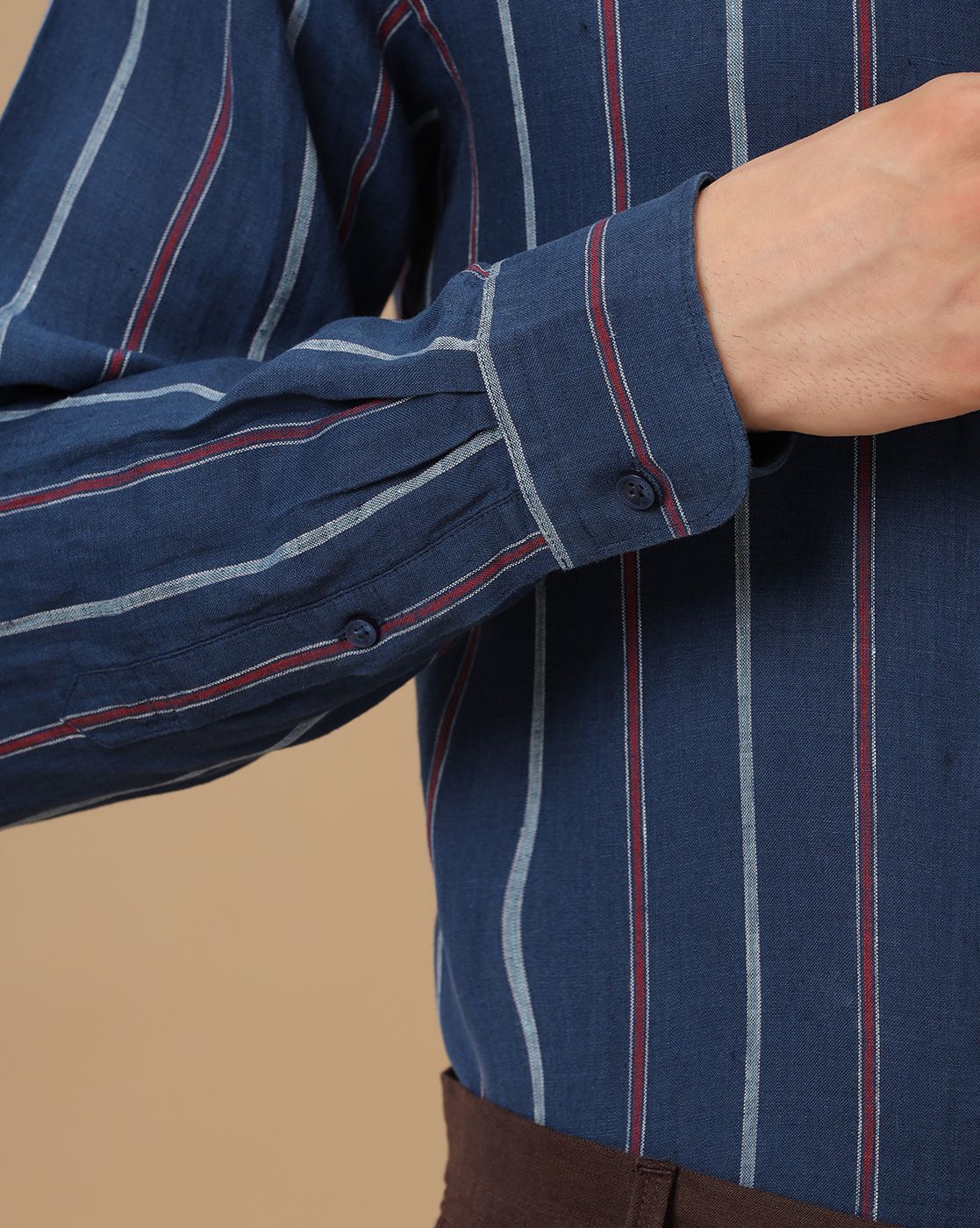 Men's Pure Linen Navy Striped Contemporary Fit Full Sleeve Casual Shirt