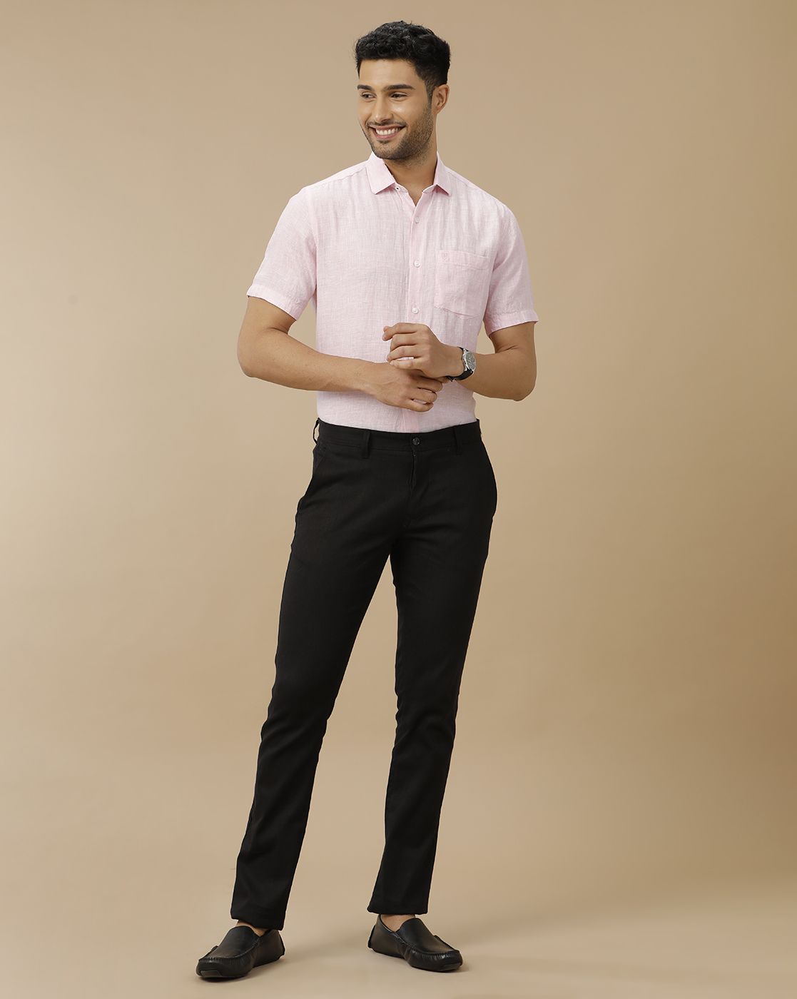 Men's Pure Linen Pink Solid Contemporary Fit Half Sleeve Casual Shirt