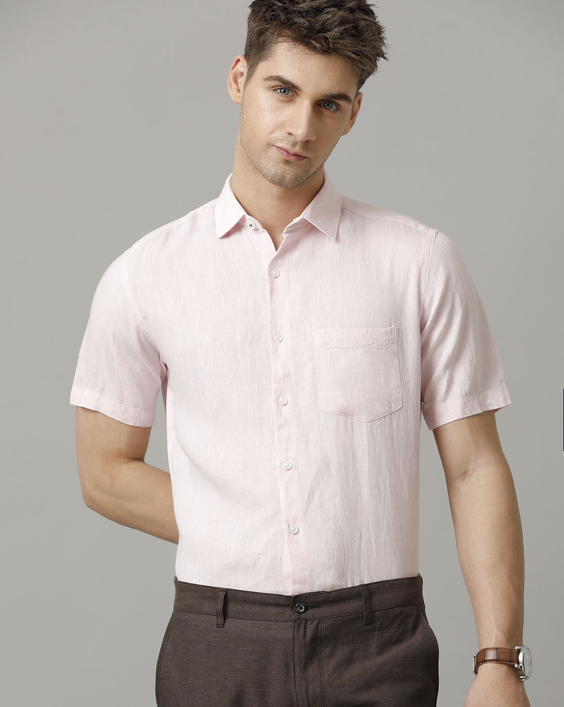 Men's Pure Linen Pink Solid Contemporary Fit Half Sleeve Casual Shirt