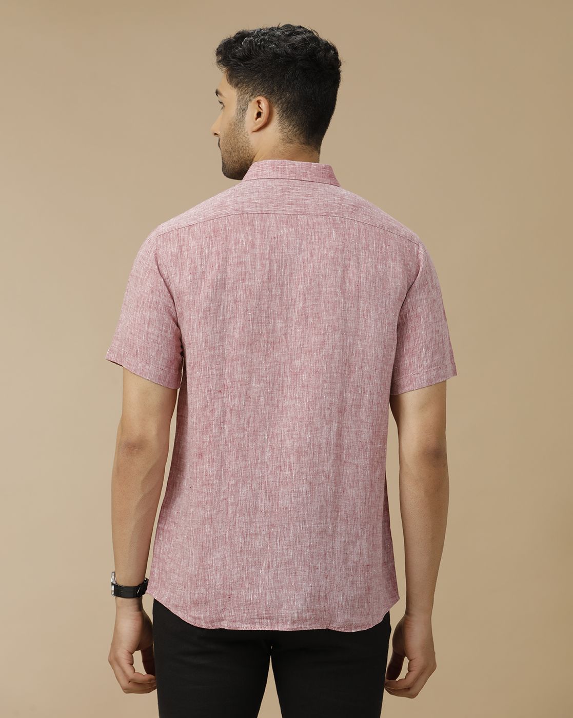 Men's Pure Linen Red Solid Contemporary Fit Half Sleeve Casual Shirt
