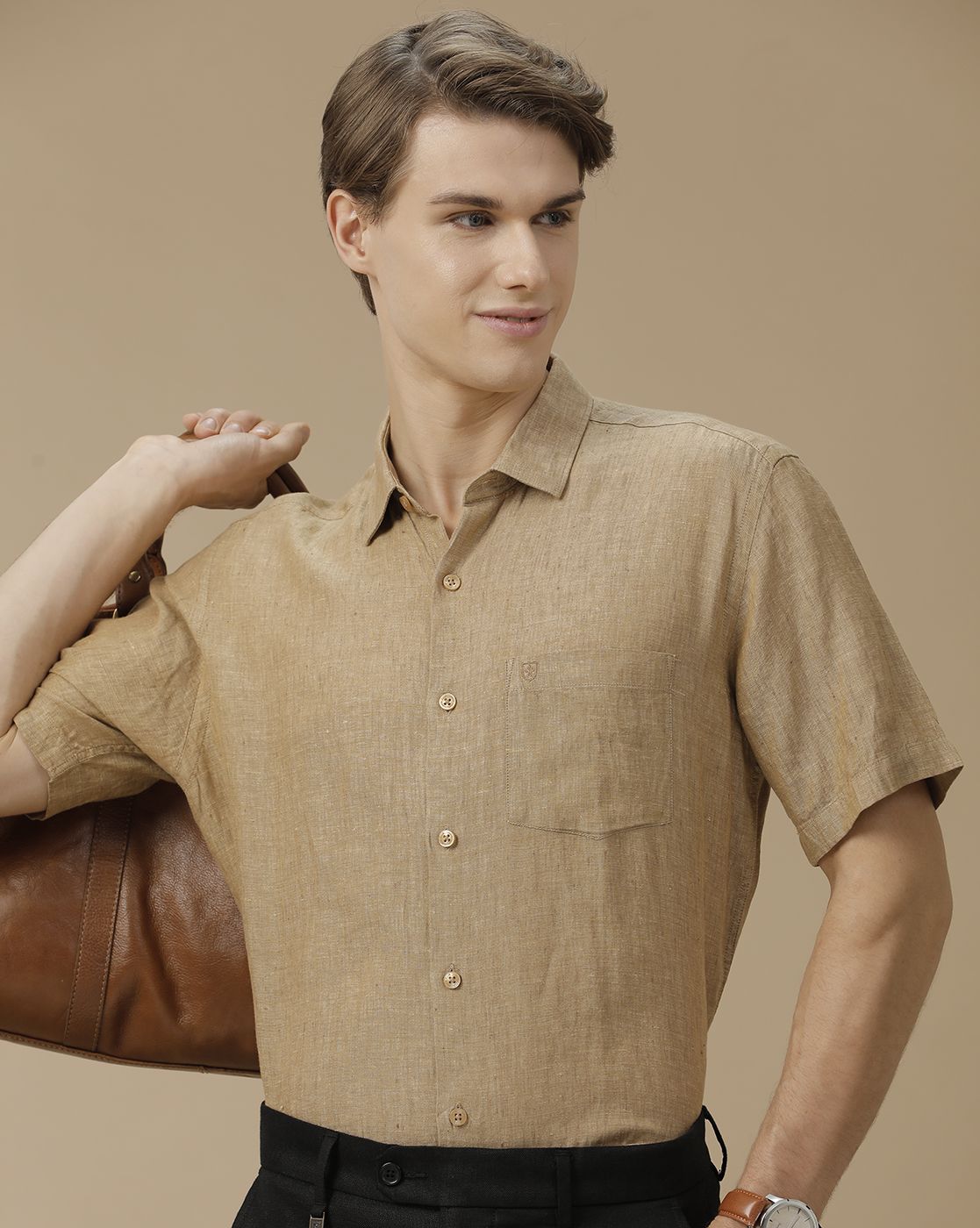 Men's Pure Linen Brown Solid Contemporary Fit Half Sleeve Casual Shirt