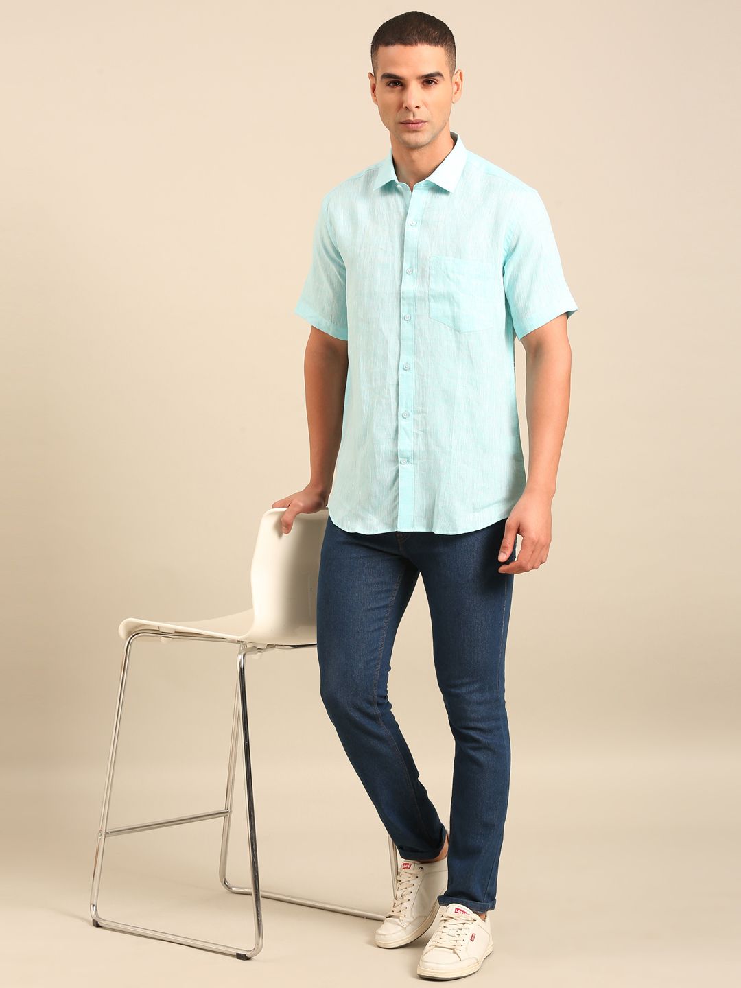 Linen Club Men's  Pure Linen Turquoise Blue Solid Contemporary Fit Half Sleeves Casual Shirt