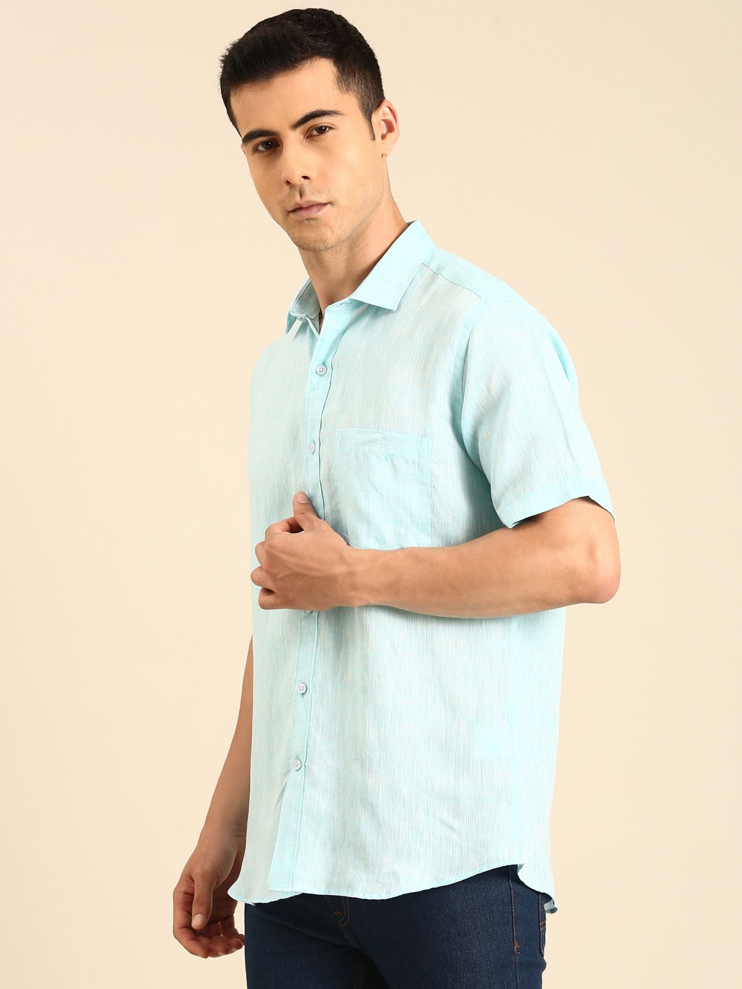 Linen Club Men's  Pure Linen Turquoise Blue Solid Contemporary Fit Half Sleeves Casual Shirt