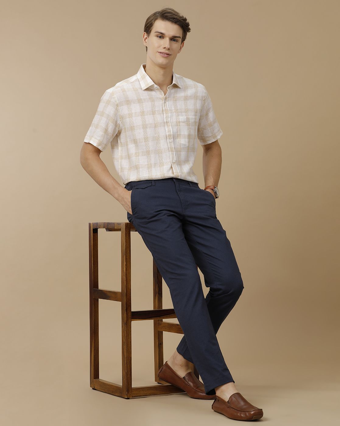 Men's Pure Linen Brown Checked Contemporary Fit Half Sleeve Casual Shirt