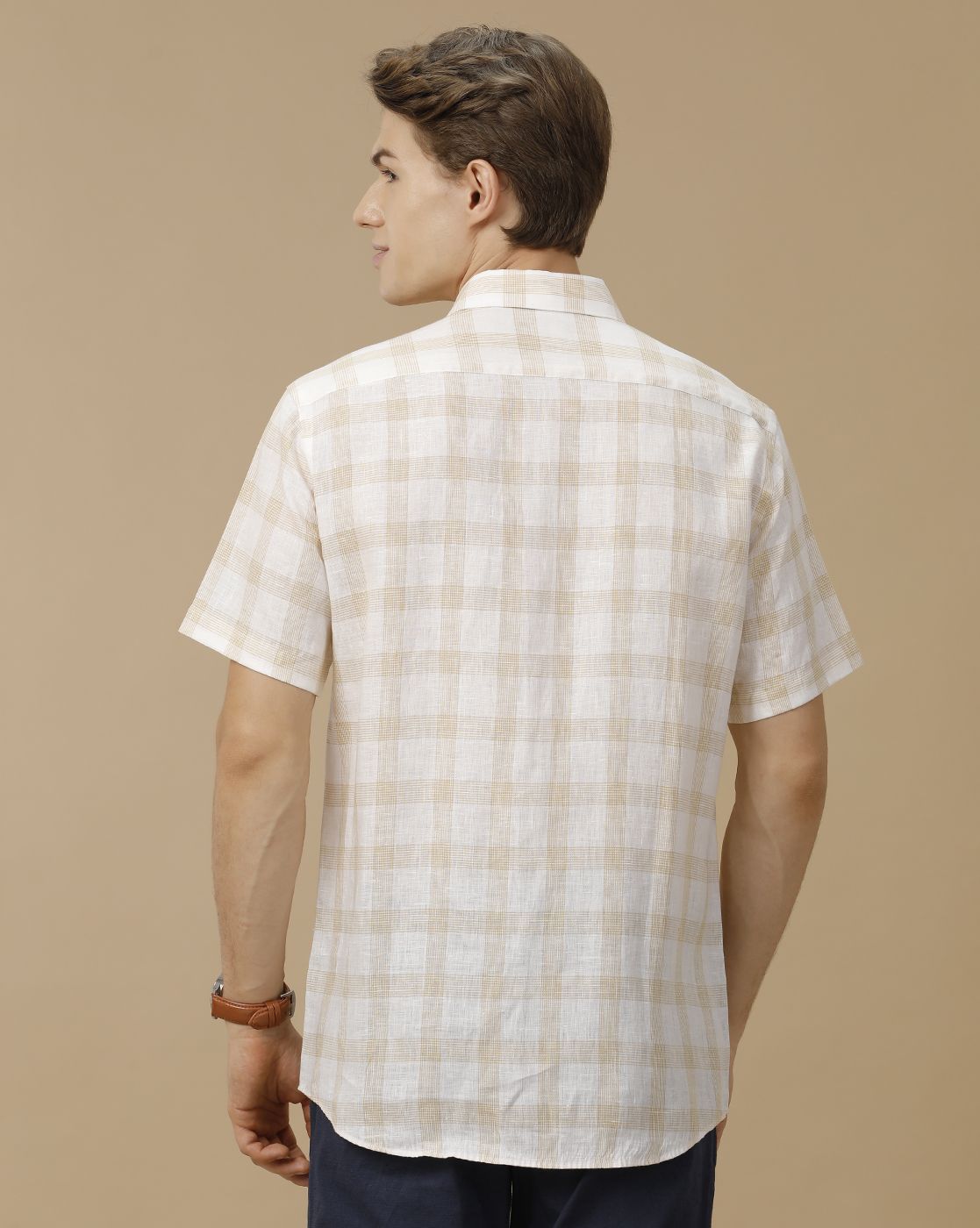Men's Pure Linen Brown Checked Contemporary Fit Half Sleeve Casual Shirt