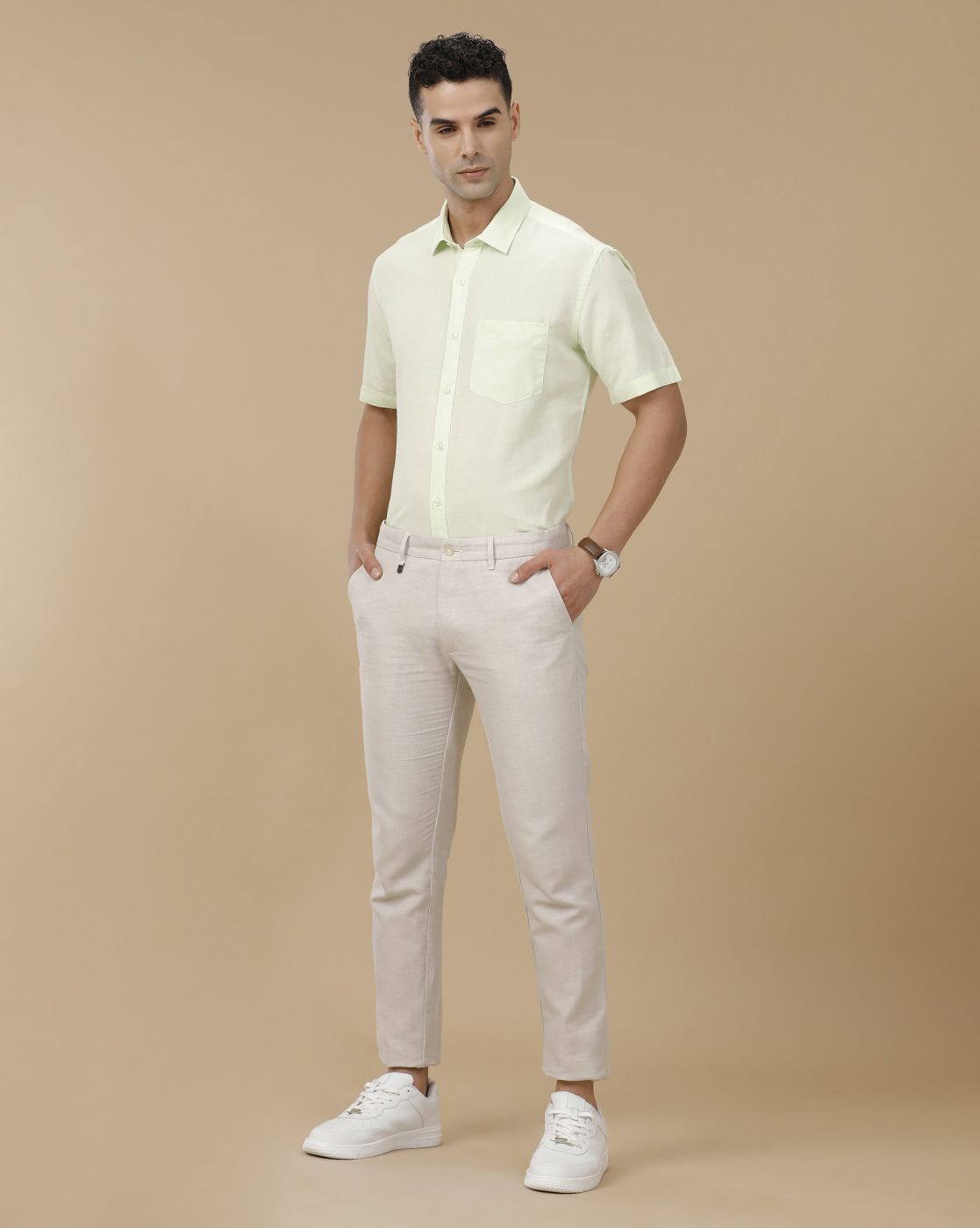Linen Club Men's Linen Rich Green Solid Contemporary Fit Full Sleeve Casual Shirt