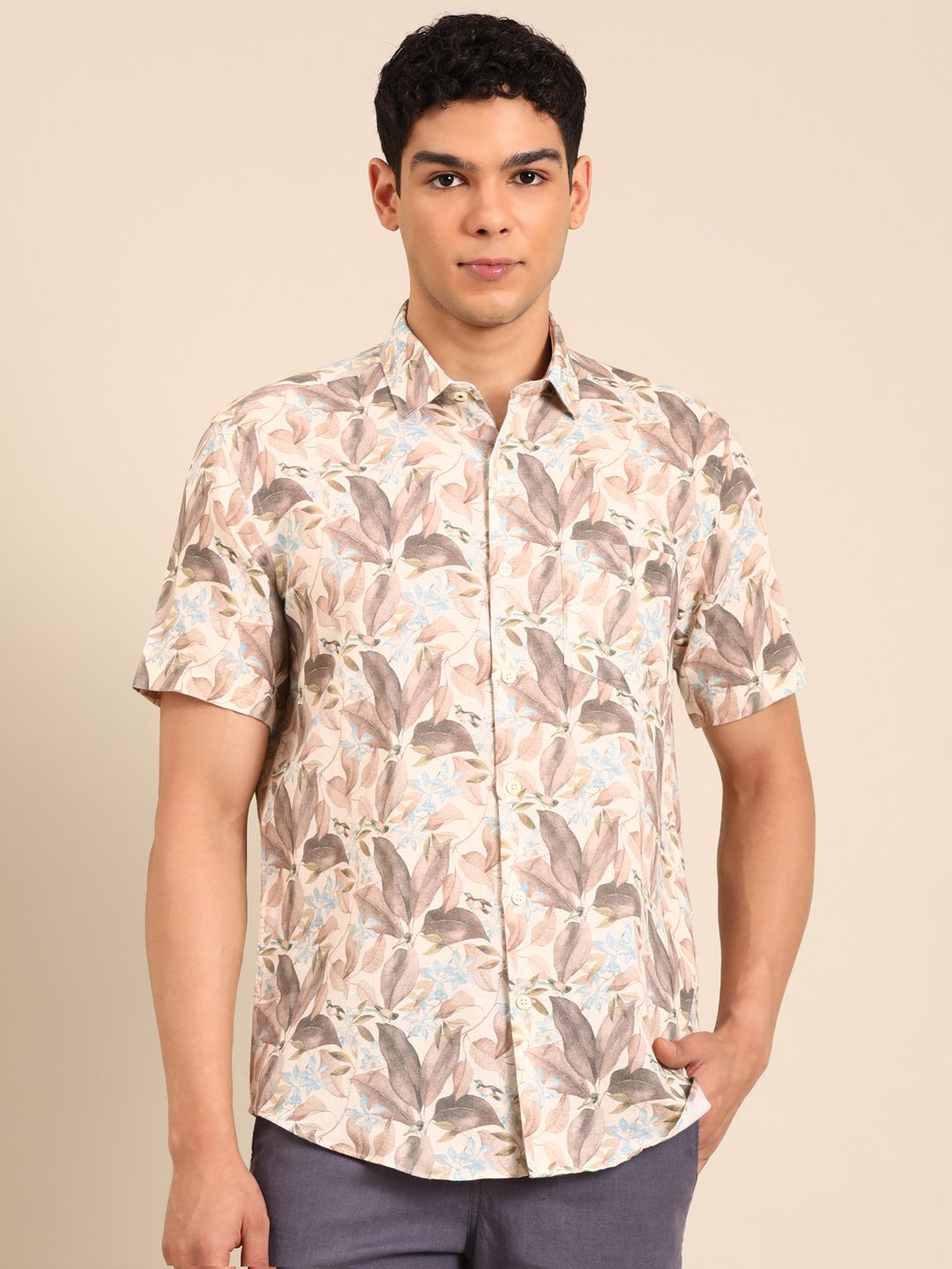Linen Club Men's Linen Rich Brown Printed Contemporary Fit Half Sleeve Casual Shirt