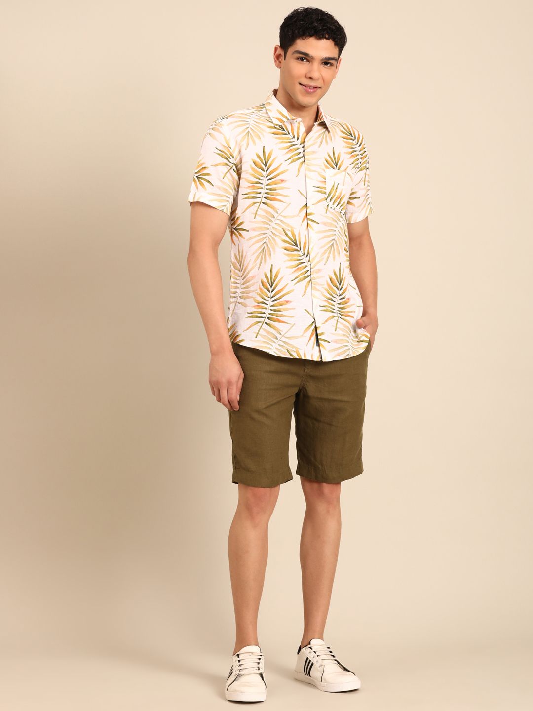 Linen Club Men's Linen Rich White Printed Contemporary Fit Half Sleeve Casual Shirt