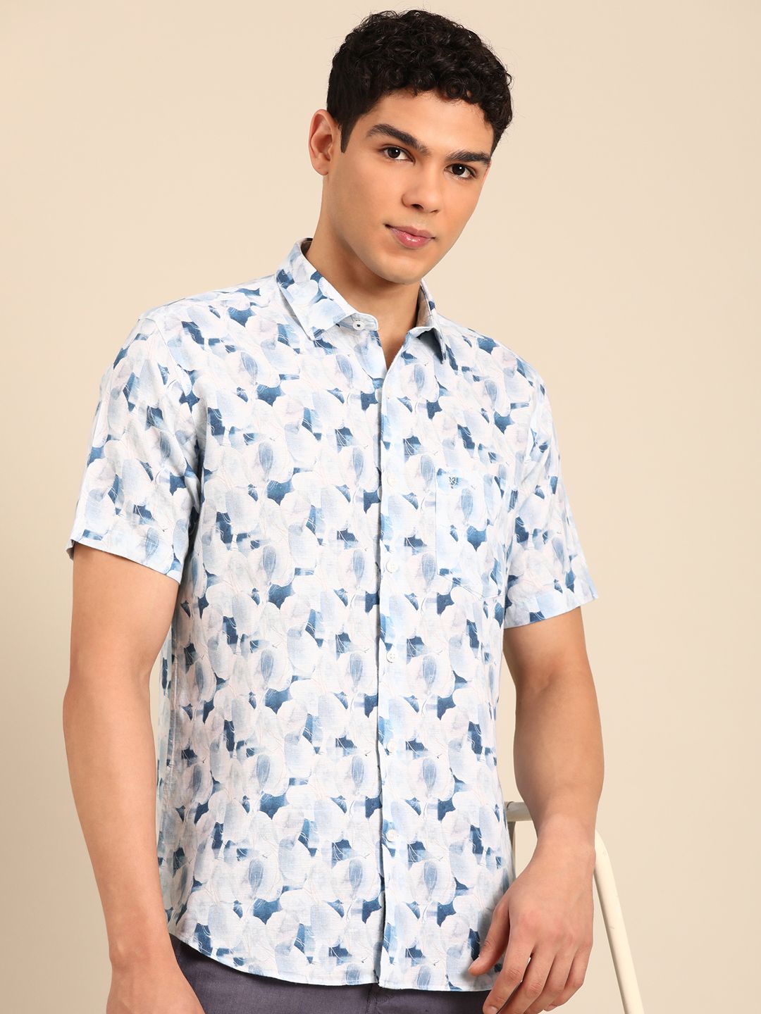 Linen Club Men's Linen Rich White Printed Contemporary Fit Half Sleeve Casual Shirt
