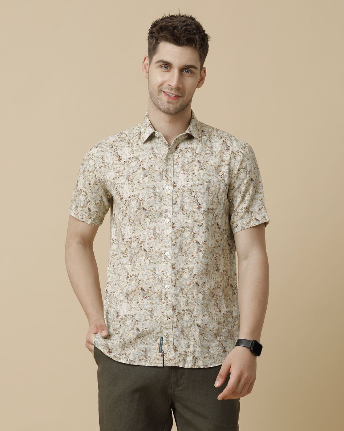 Men's Linen Rich Multicolor Printed Contemporary Fit Half Sleeve Sleeve Casual Shirt