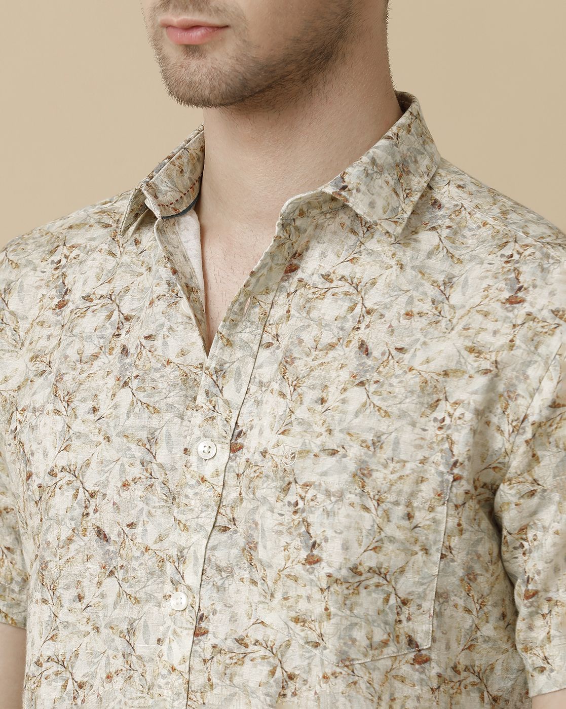 Men's Linen Rich Multicolor Printed Contemporary Fit Half Sleeve Sleeve Casual Shirt