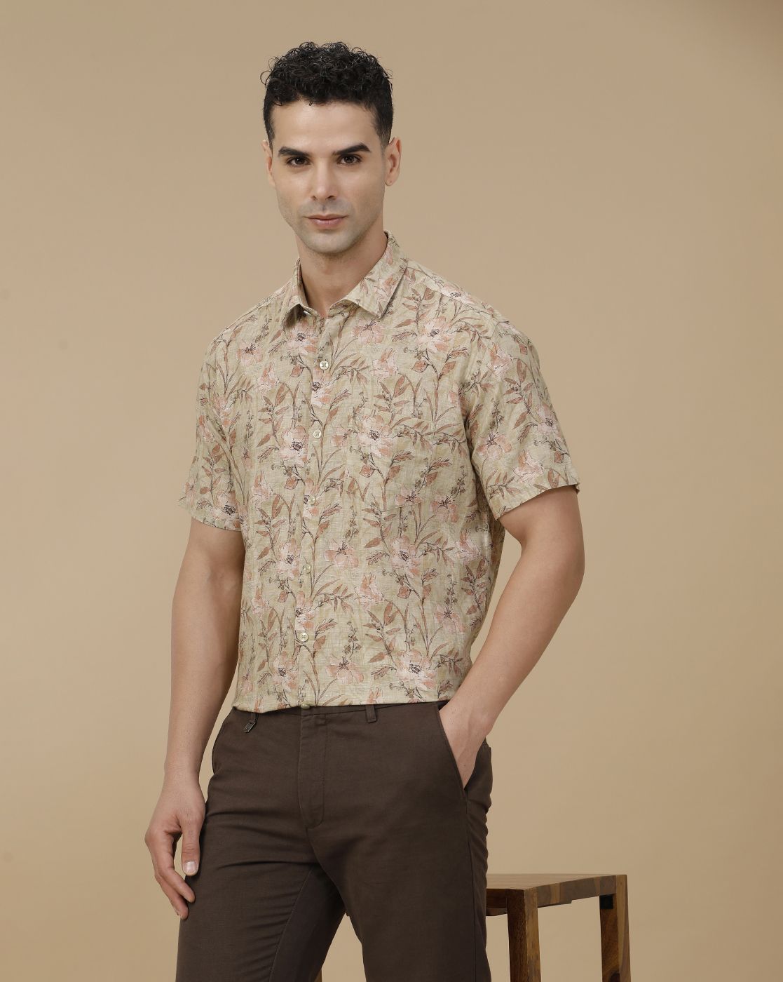 Linen Club Men's Linen Rich Green Printed Contemporary Fit Full Sleeve Casual Shirt