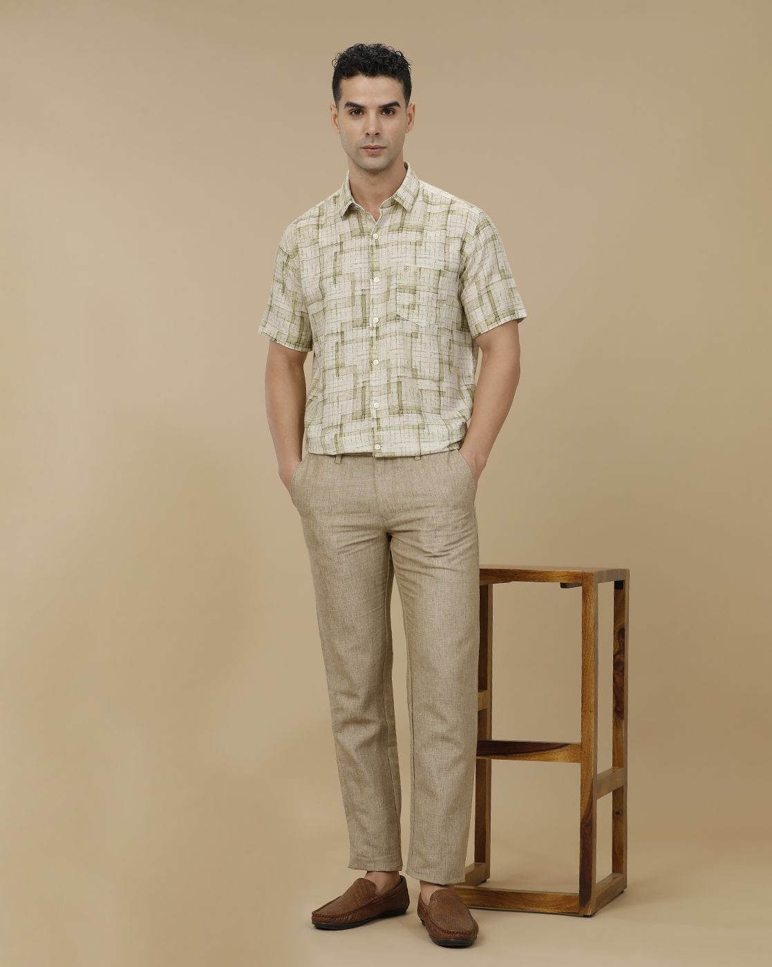 Linen Club Men's Linen Rich Green Printed Contemporary Fit Full Sleeve Casual Shirt