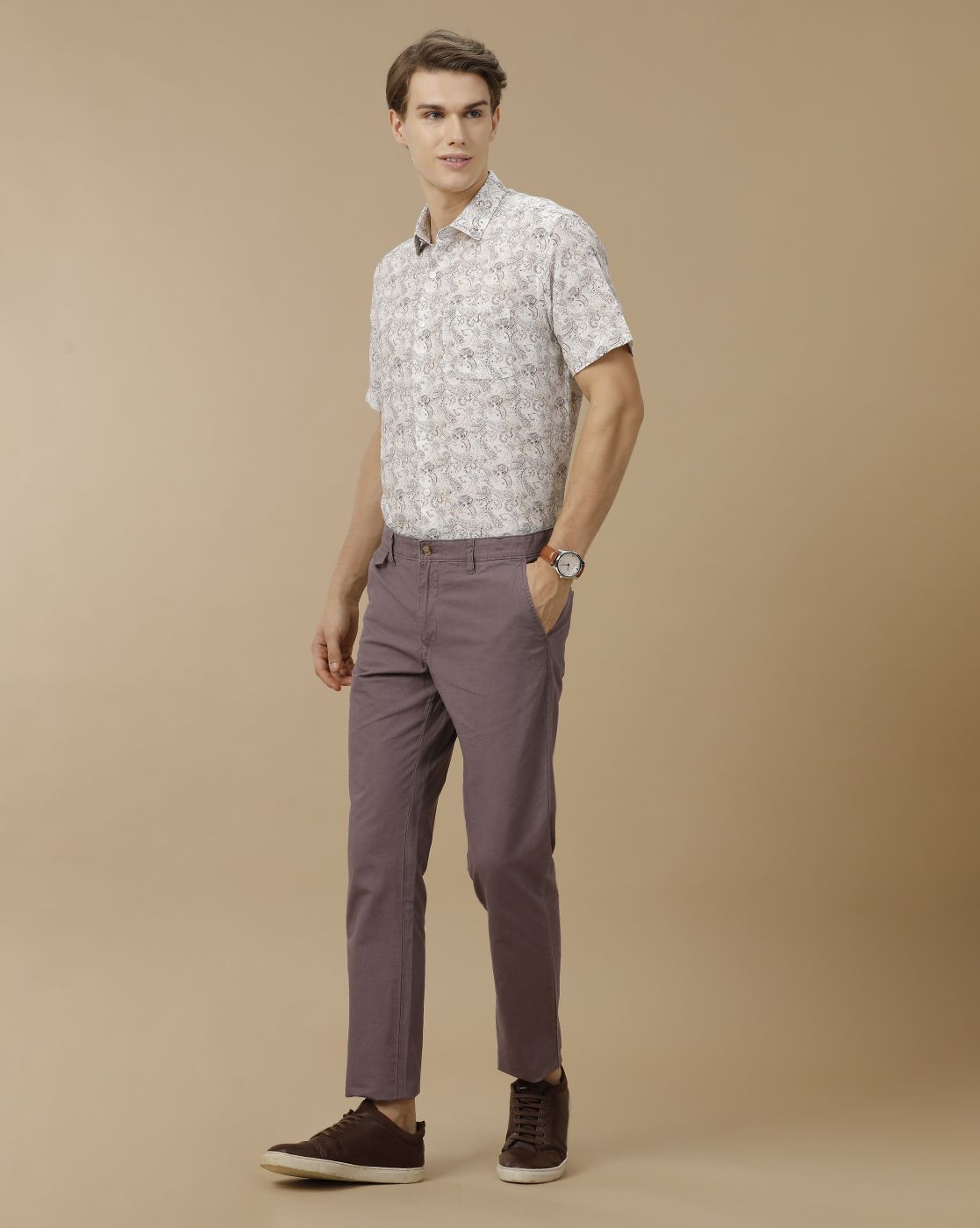 Men's Linen Rich Green Printed Contemporary Fit Half Sleeve Casual Shirt