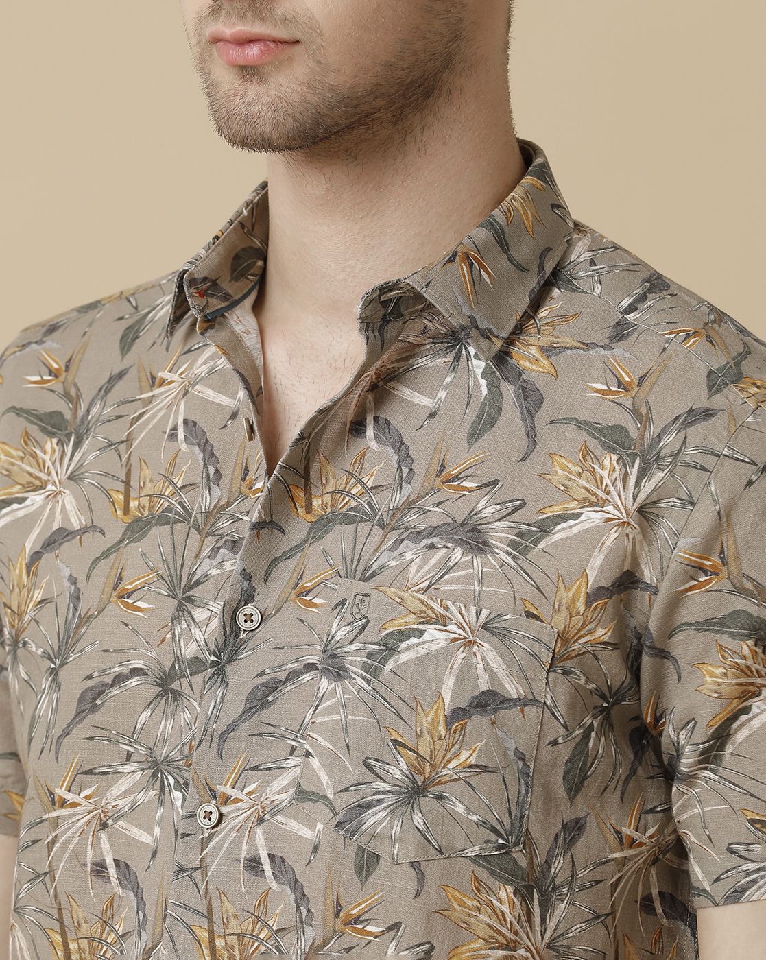 Men's Linen Rich Multicolor Printed Contemporary Fit Half Sleeve Casual Shirt