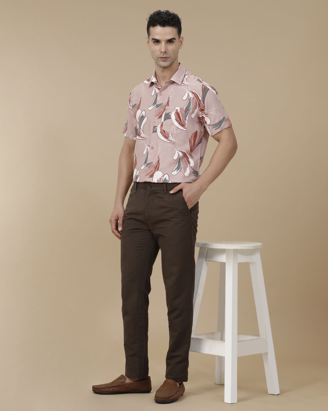 Linen Club Men's Linen Rich Pink Printed Contemporary Fit Full Sleeve Casual Shirt
