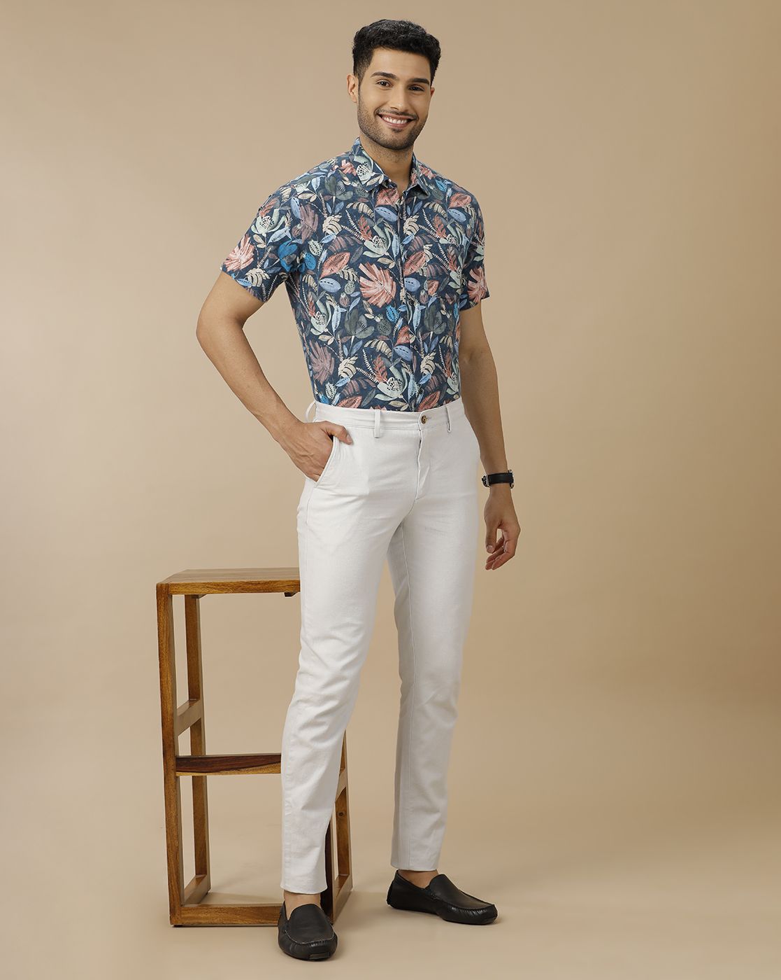 Men's Linen Rich Blue Printed Contemporary Fit Half Sleeve Casual Shirt