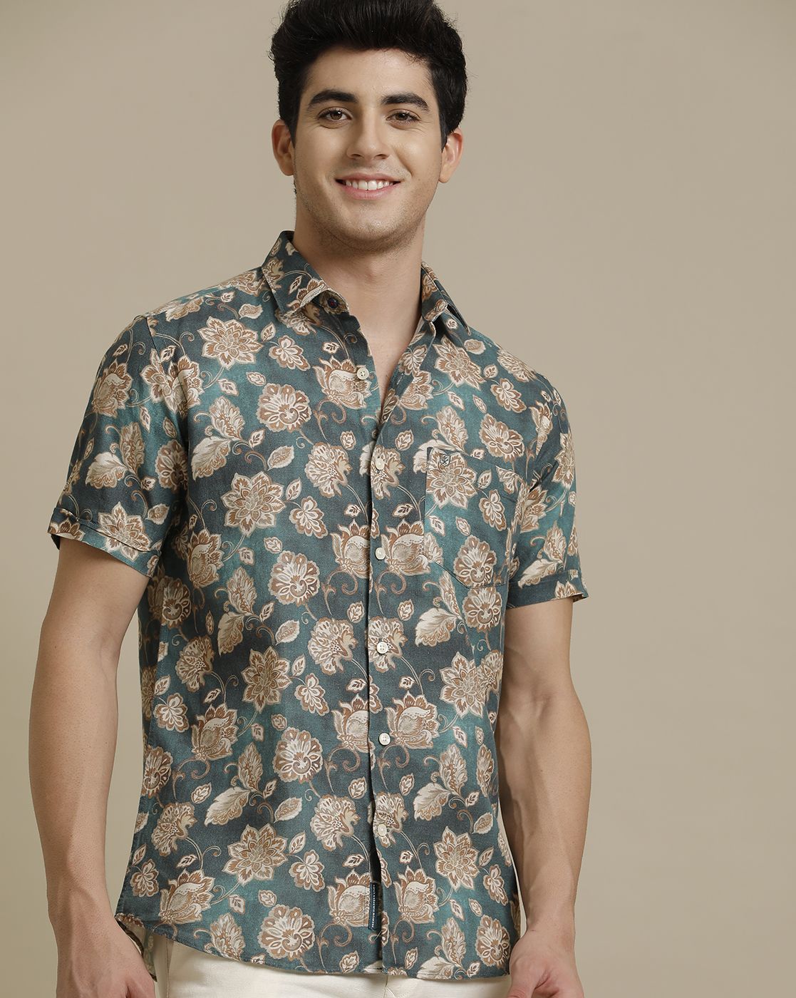 Men's Linen Rich Green Printed Contemporary Fit Half Sleeve Sleeve Casual Shirt