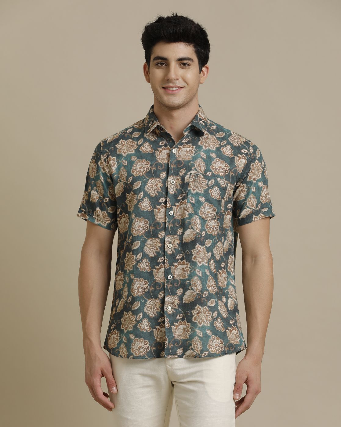 Men's Linen Rich Green Printed Contemporary Fit Half Sleeve Sleeve Casual Shirt