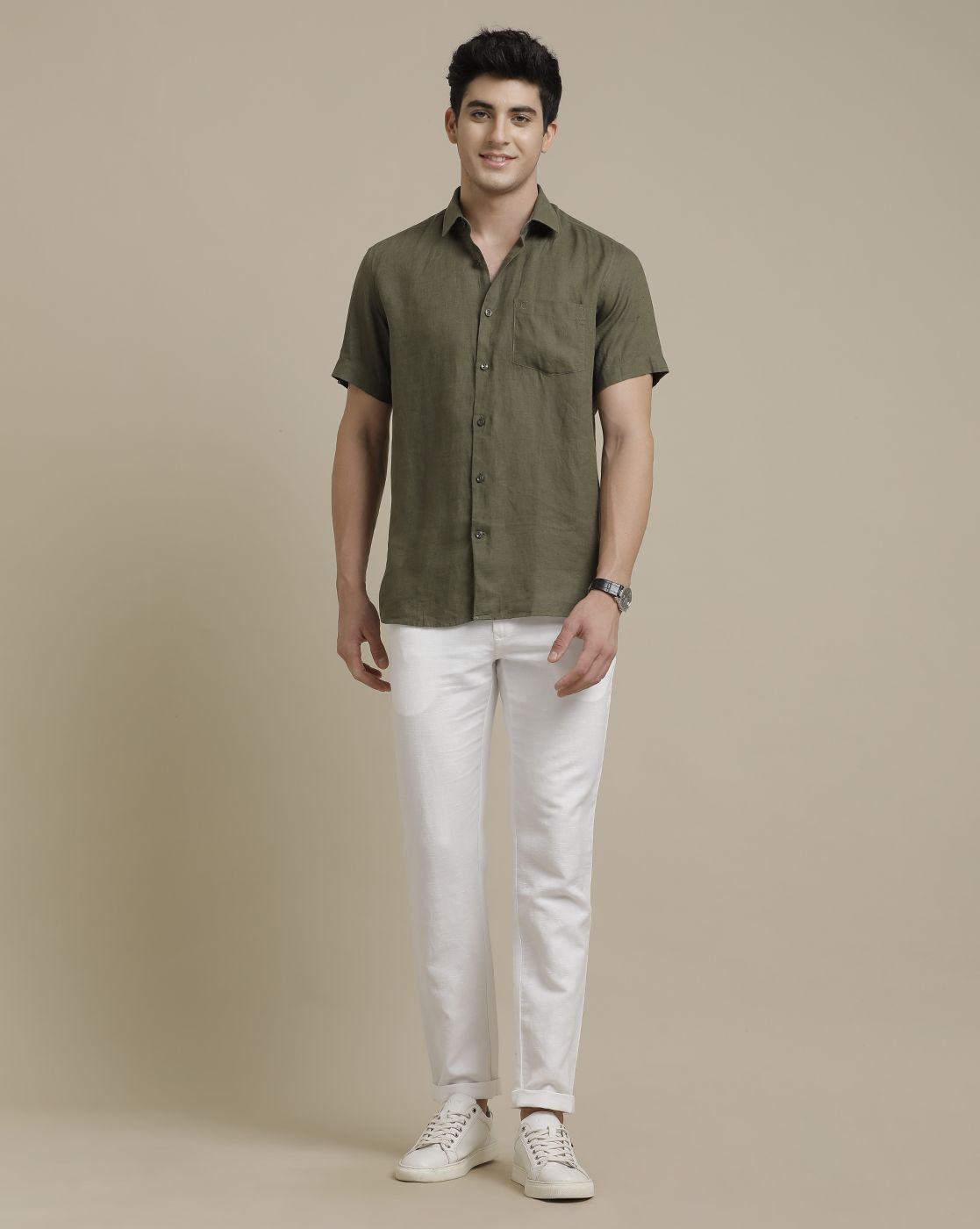 Men's Pure Linen Green Solid Contemporary Fit Half Sleeve