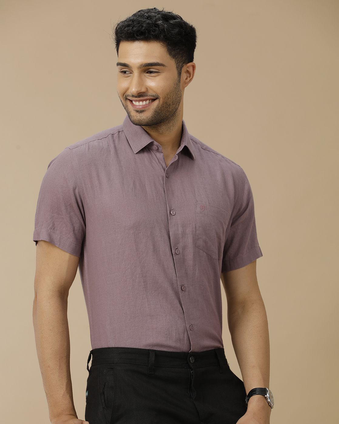 Men's Pure Linen Purple Solid Contemporary Fit Half Sleeve Casual Shirt