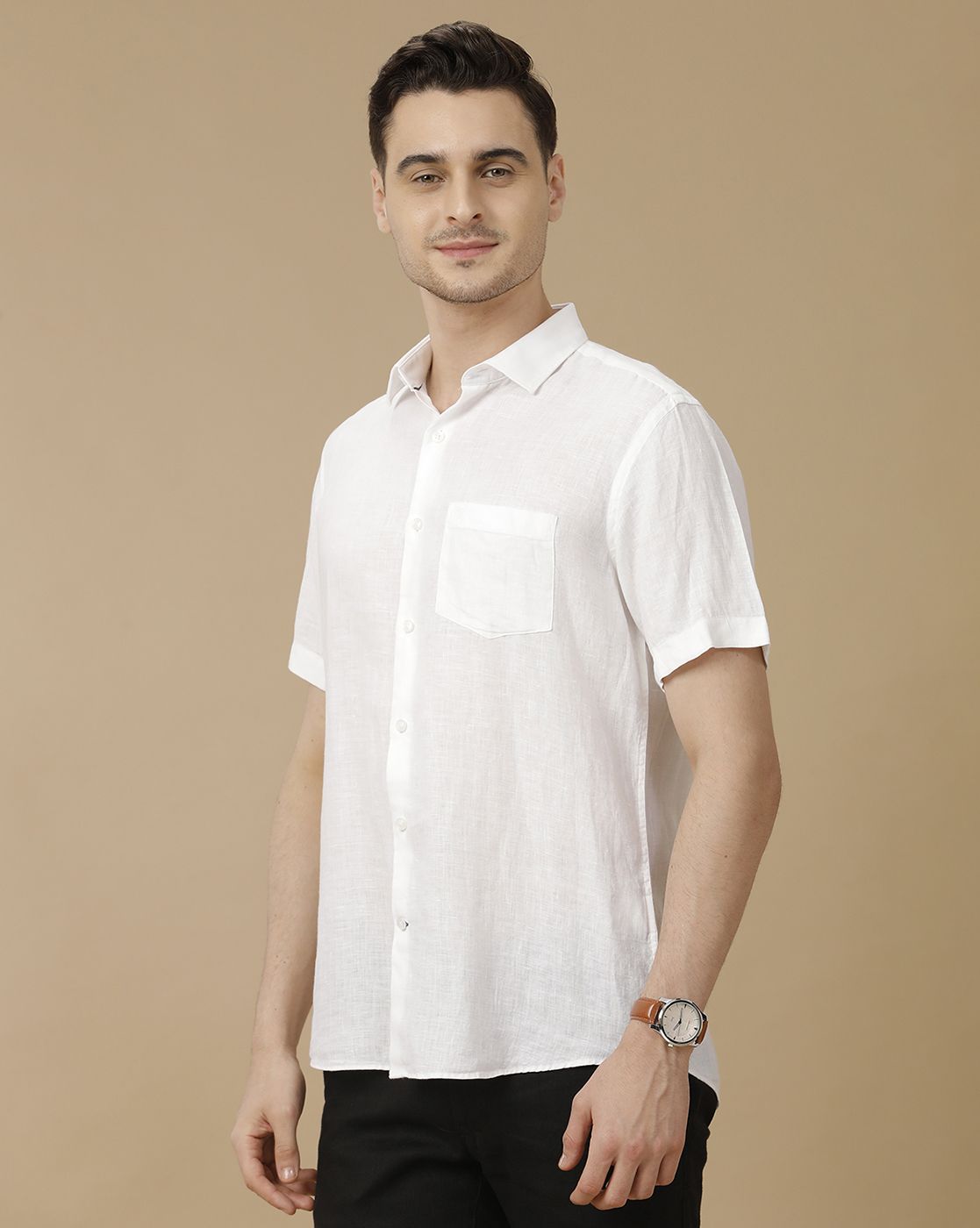 Men's Pure Linen White Solid Contemporary Fit Half Sleeve Casual Shirt