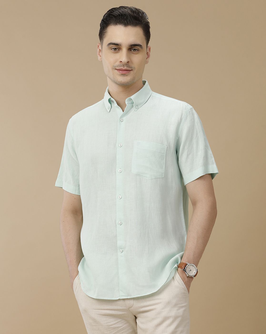Men's Pure Linen Turquoise Blue Solid Contemporary Fit Half Sleeve Casual Shirt