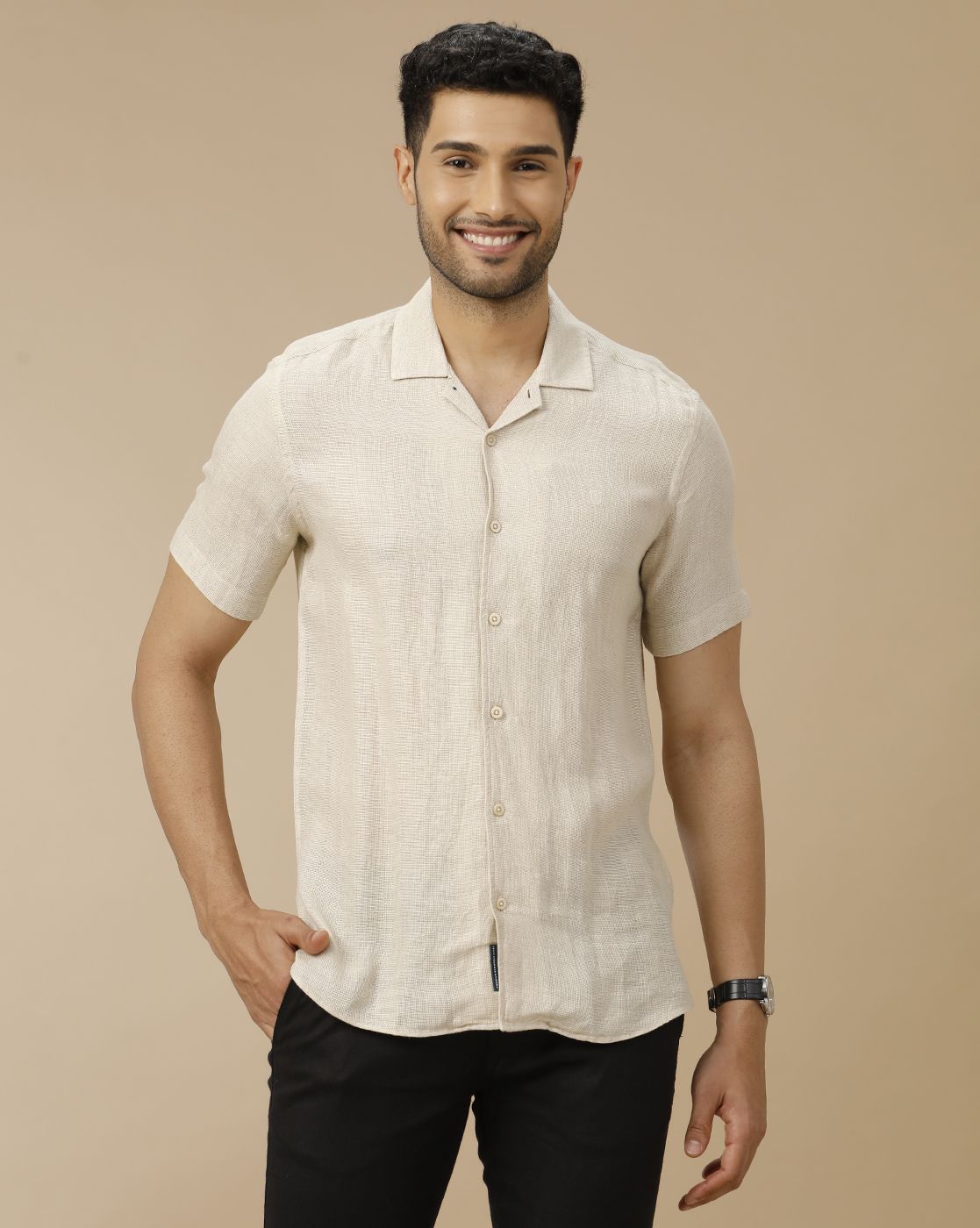 Men's Pure Linen Beige Solid Contemporary Fit Half Sleeve Casual Shirt