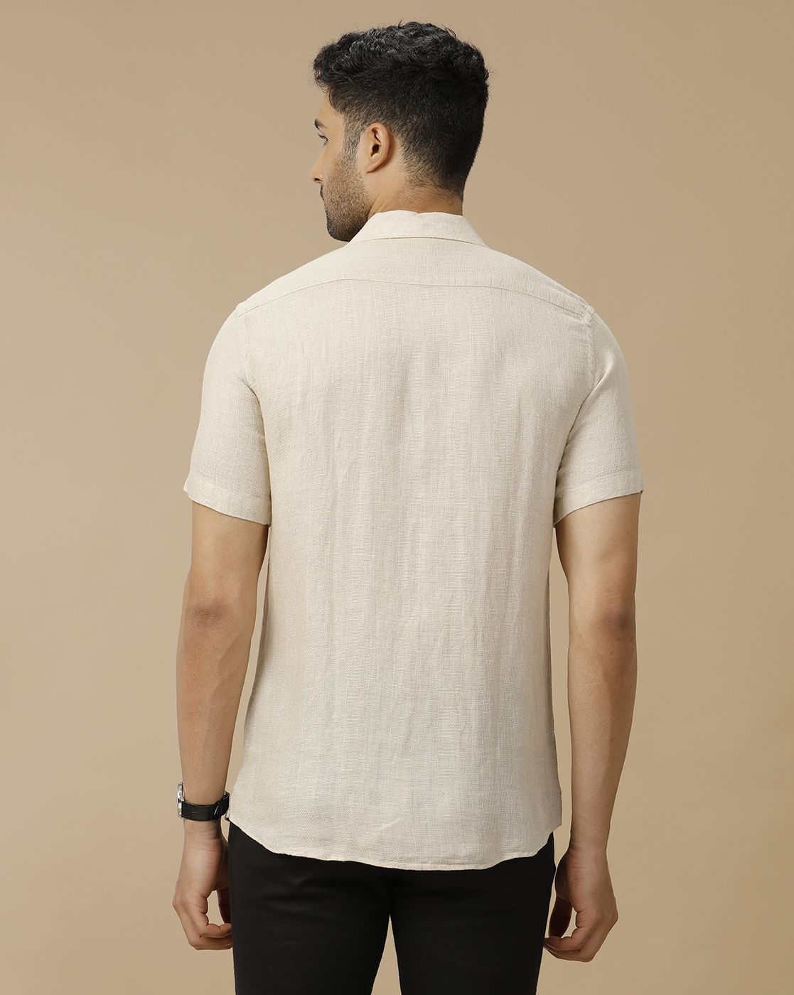 Men's Pure Linen Beige Solid Contemporary Fit Half Sleeve Casual Shirt