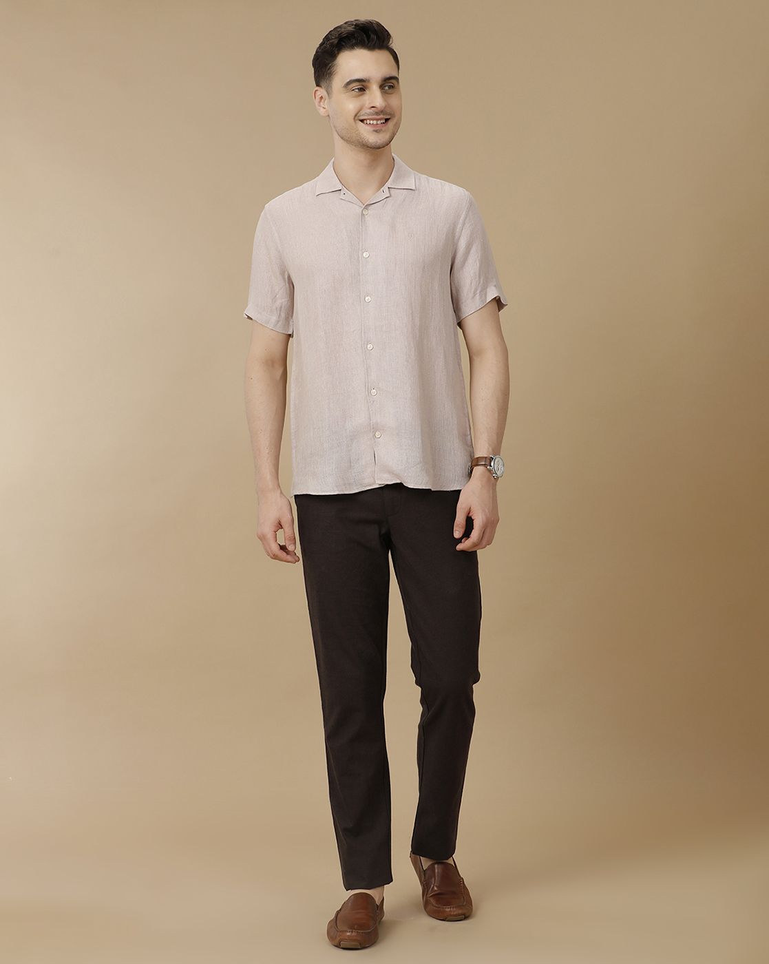 Men's Pure Linen Beige Solid Contemporary Fit Half Sleeve Casual Shirt