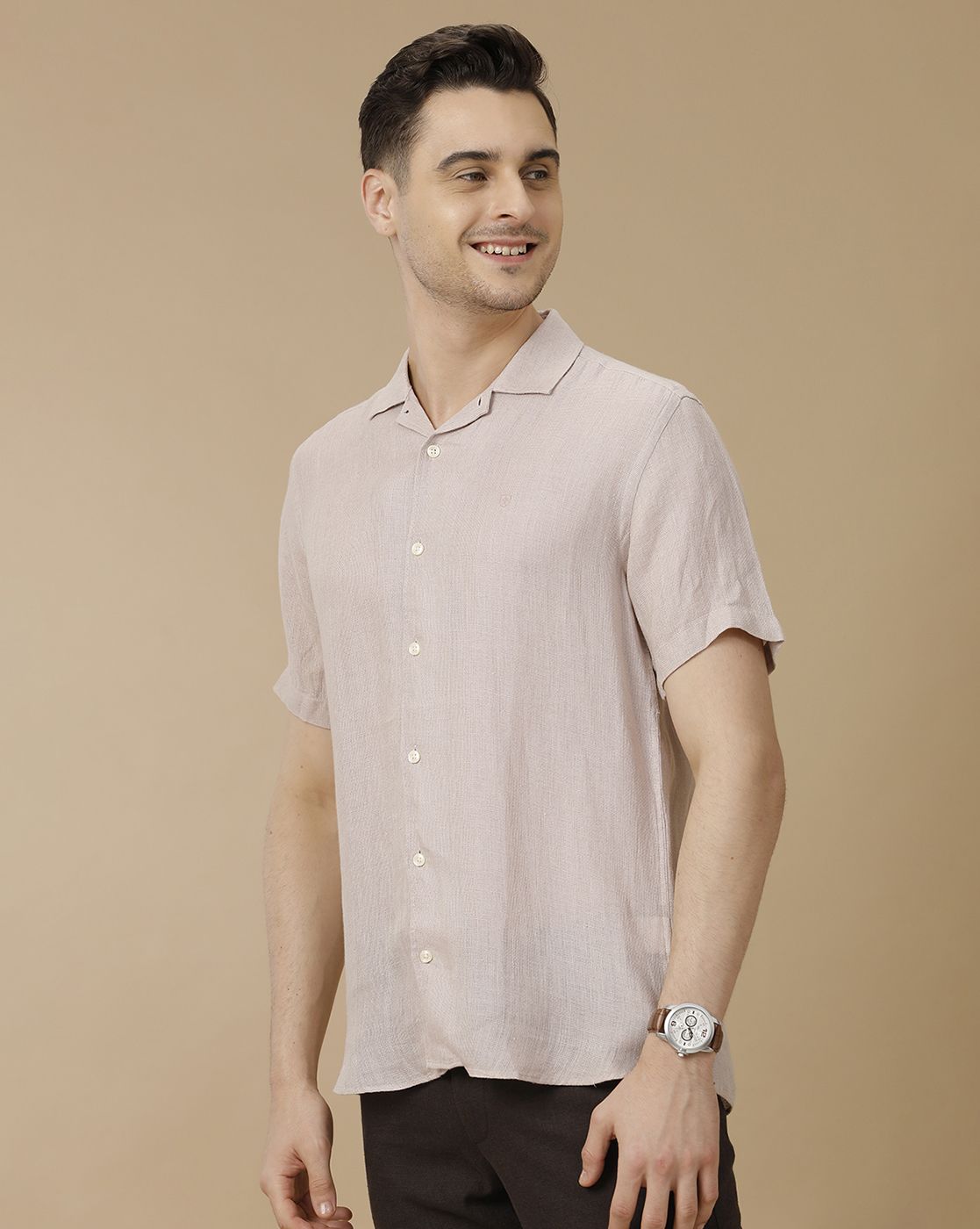 Men's Pure Linen Beige Solid Contemporary Fit Half Sleeve Casual Shirt