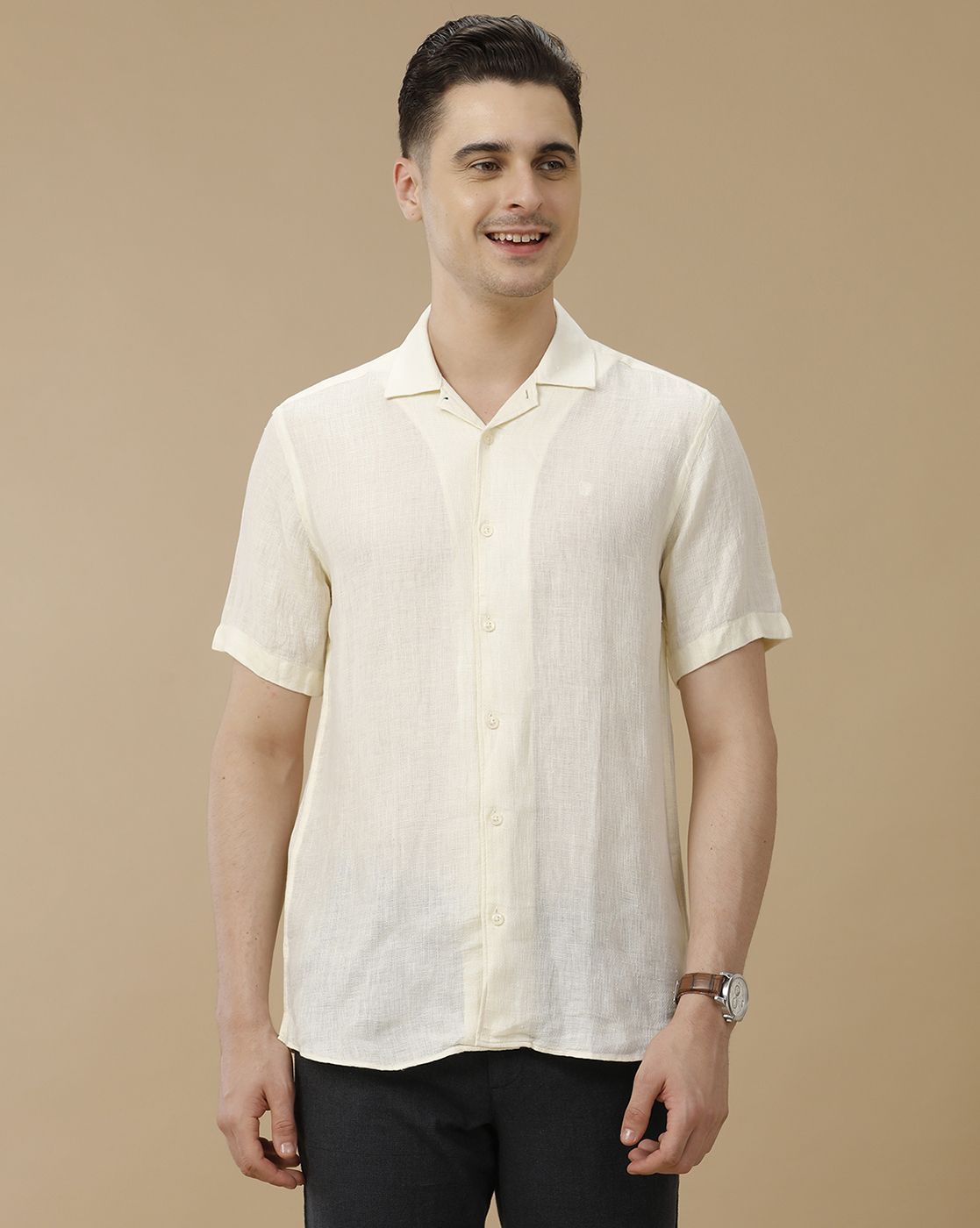 Men's Pure Linen Off White Solid Contemporary Fit Half Sleeve Casual Shirt