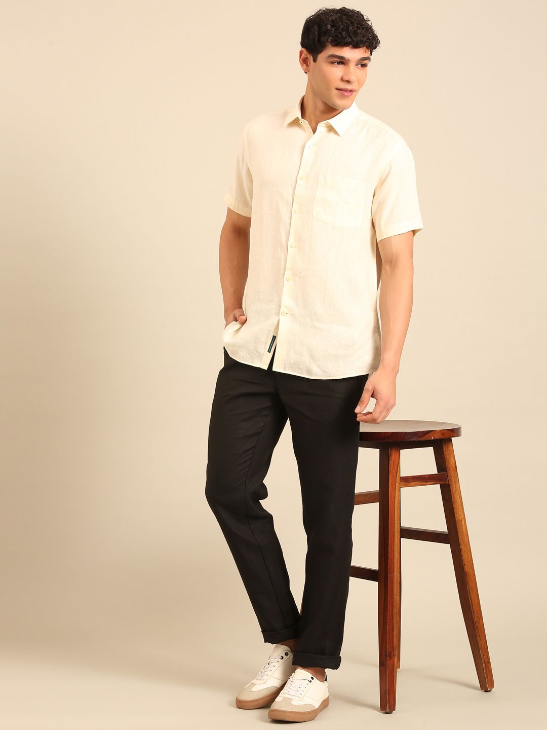 Linen Club Men's Contemporary Fit Pure Linen Half Sleeve Solid Shirt LCSHSD901D052