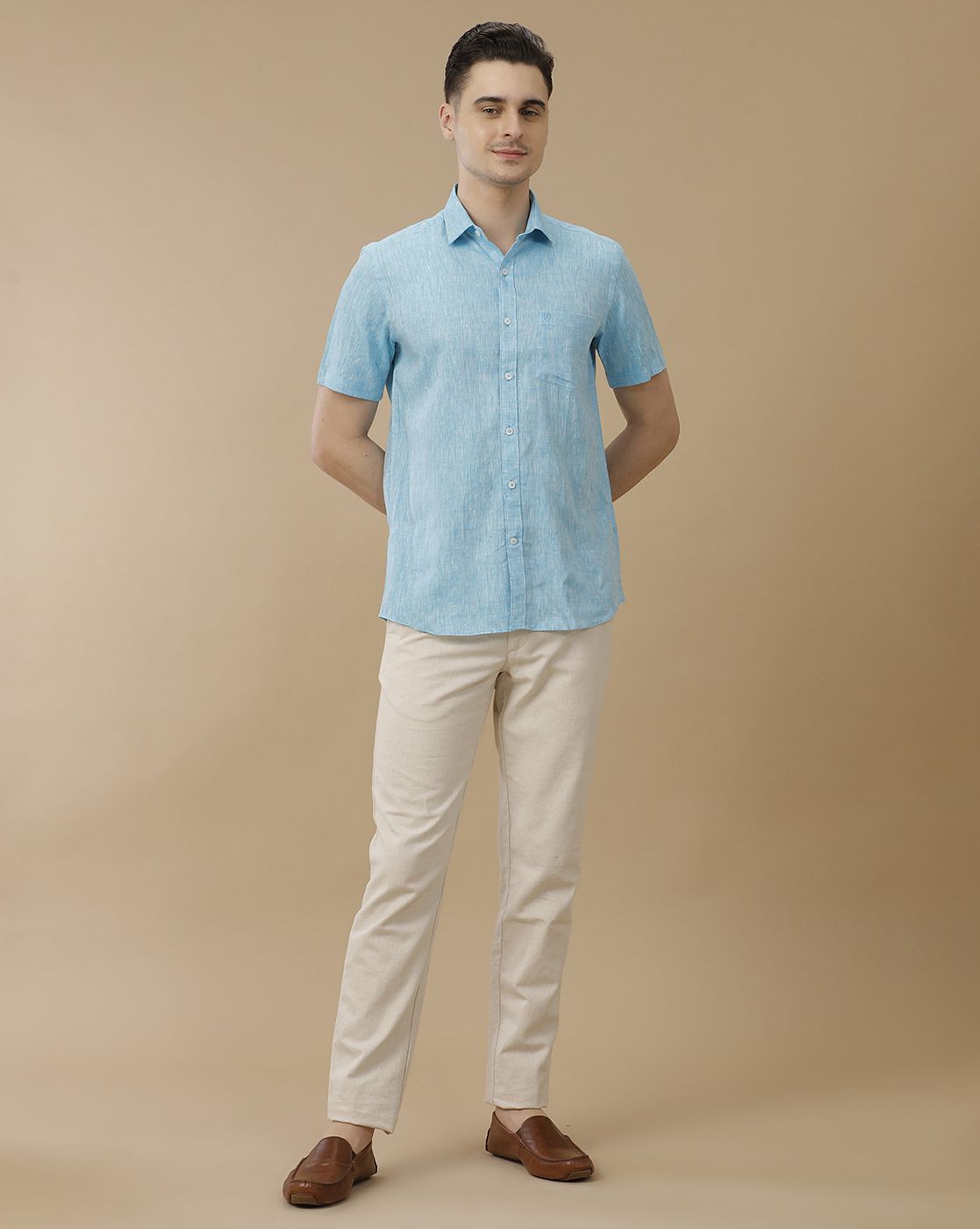 Men's Pure Linen Blue Solid Contemporary Fit Half Sleeve Casual Shirt