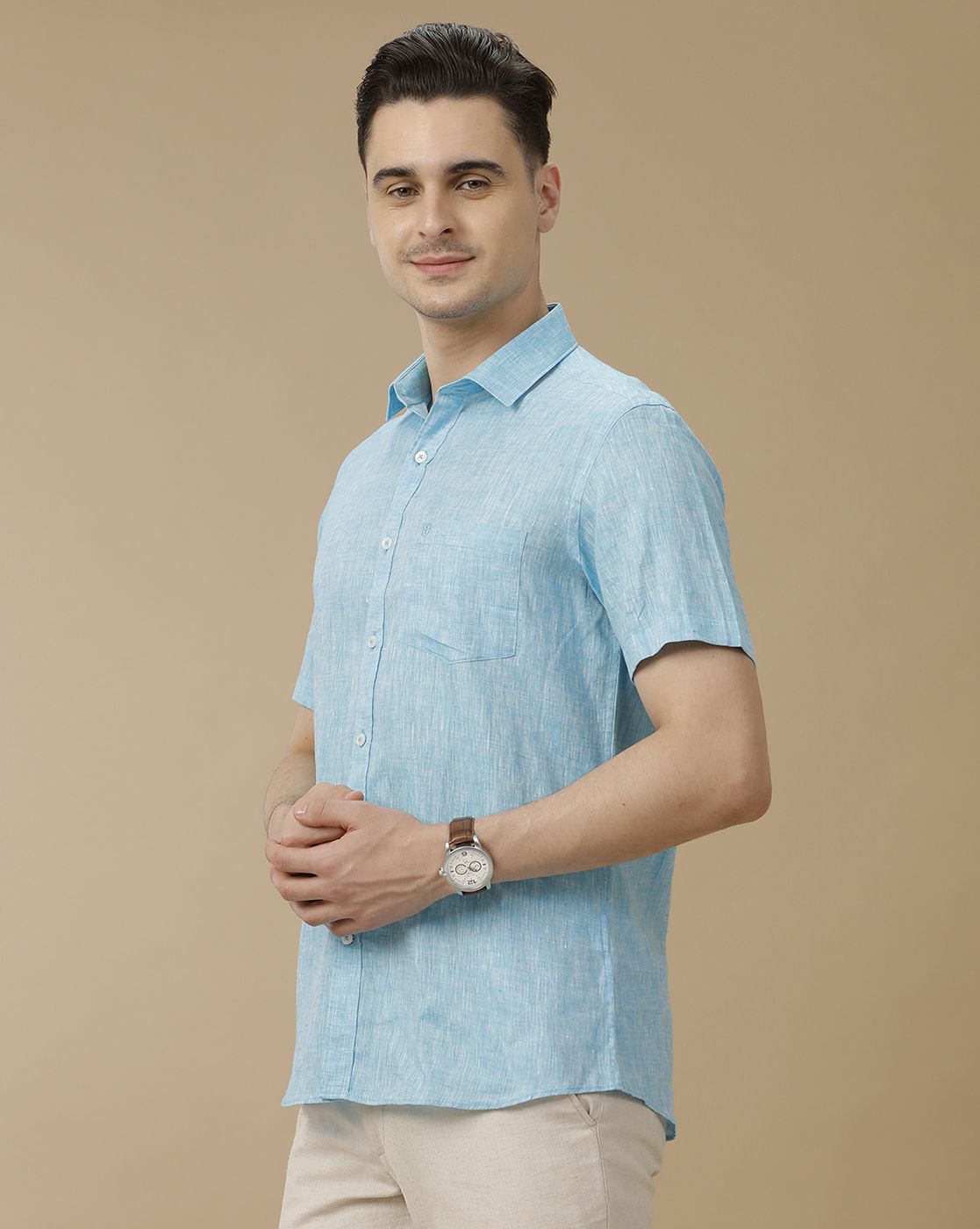 Men's Pure Linen Blue Solid Contemporary Fit Half Sleeve Casual Shirt
