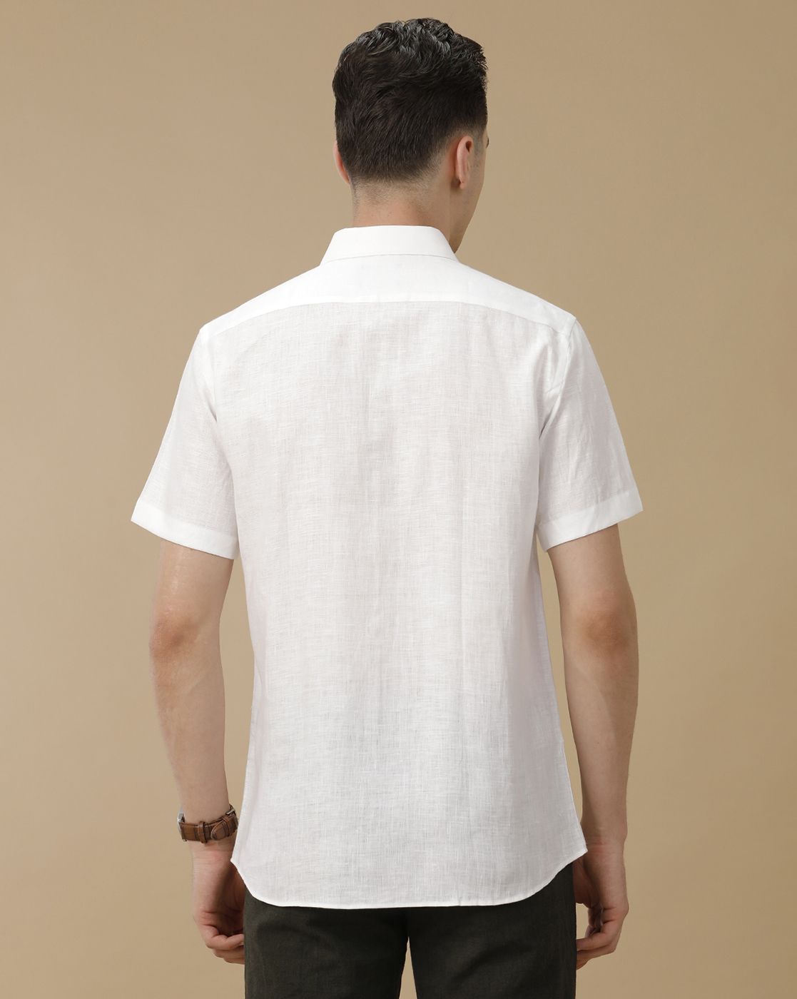 Men's Pure Linen White Solid Contemporary Fit Half Sleeve Casual Shirt
