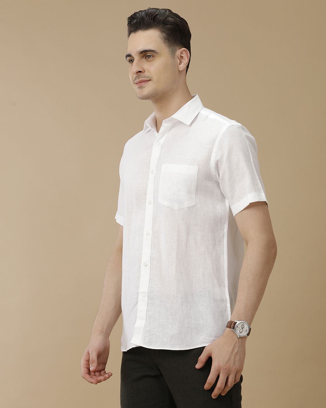 Men's Pure Linen White Solid Contemporary Fit Half Sleeve Casual Shirt