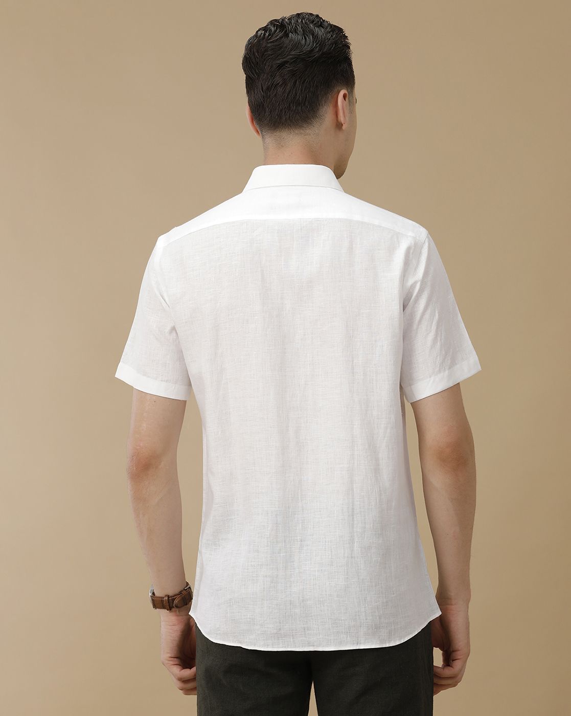 Men's Pure Linen White Solid Contemporary Fit Half Sleeve Casual Shirt