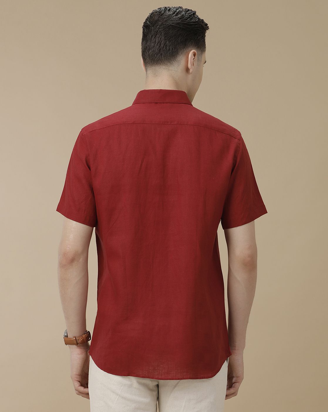 Men's Pure Linen Red Solid Contemporary Fit Half Sleeve Casual Shirt
