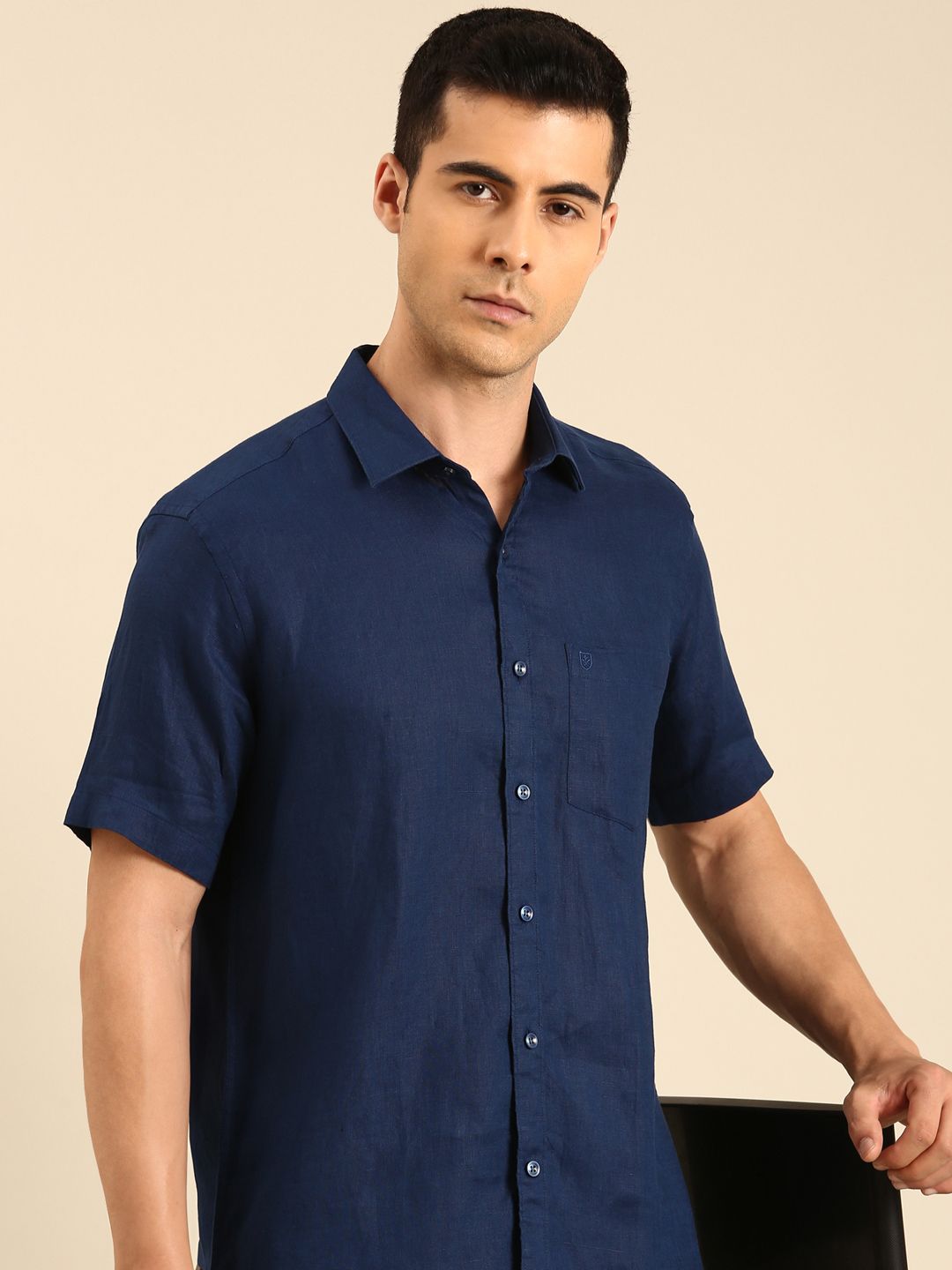 Linen Club Men's  Pure Linen Navy Blue Solid Contemporary Fit Half Sleeves Casual Shirt