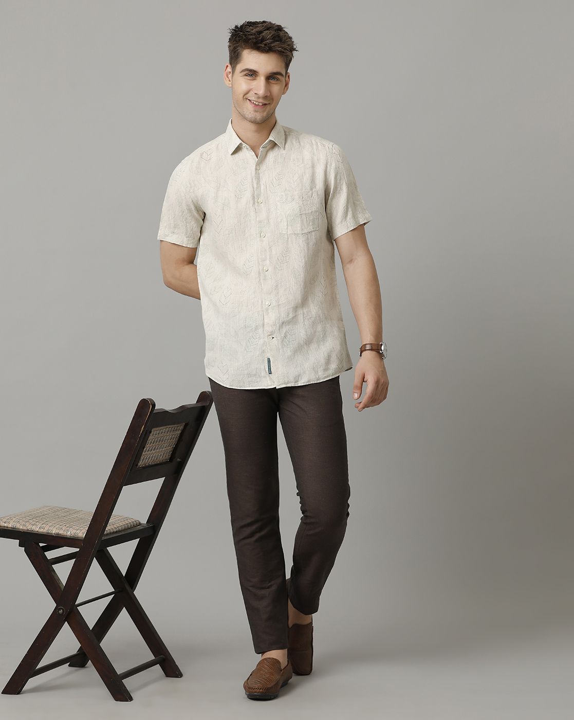 Men's Pure Linen Beige Printed Contemporary Fit Half Sleeve Sleeve Casual Shirt