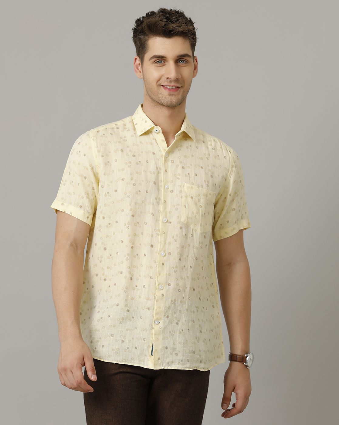 Men's Pure Linen Yellow Printed Contemporary Fit Half Sleeve Sleeve Casual Shirt