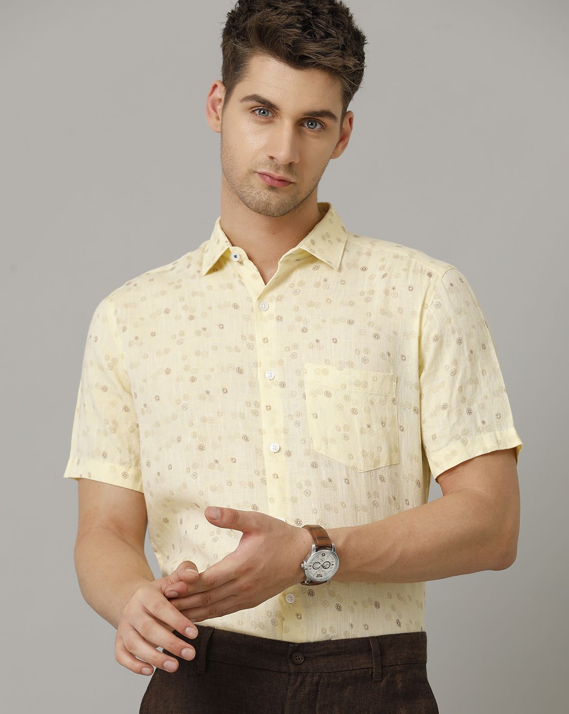 Men's Pure Linen Yellow Printed Contemporary Fit Half Sleeve Sleeve Casual Shirt