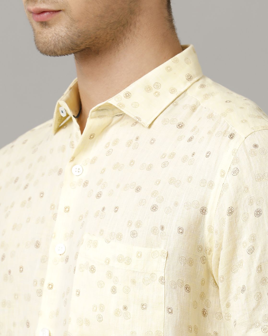 Men's Pure Linen Yellow Printed Contemporary Fit Half Sleeve Sleeve Casual Shirt